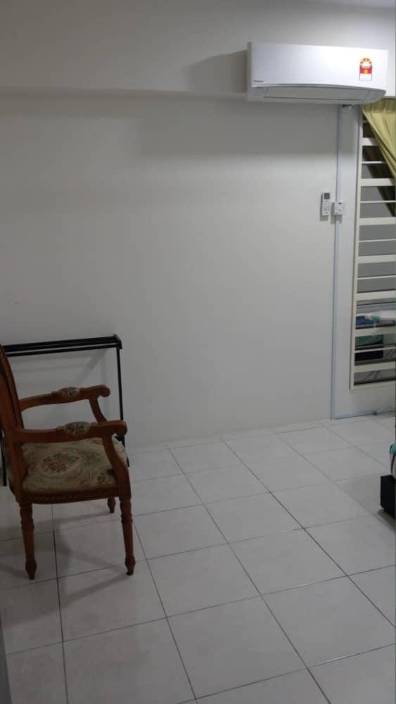 Spacious & Cozy Condo - Hijauan Heights Block C photo 8