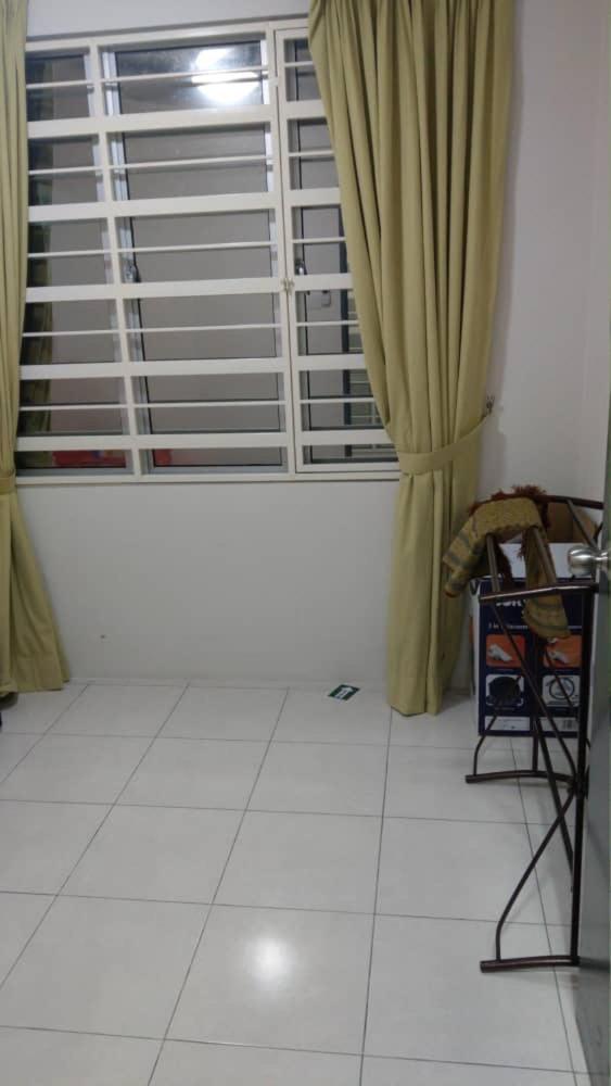 Spacious & Cozy Condo - Hijauan Heights Block C photo 5