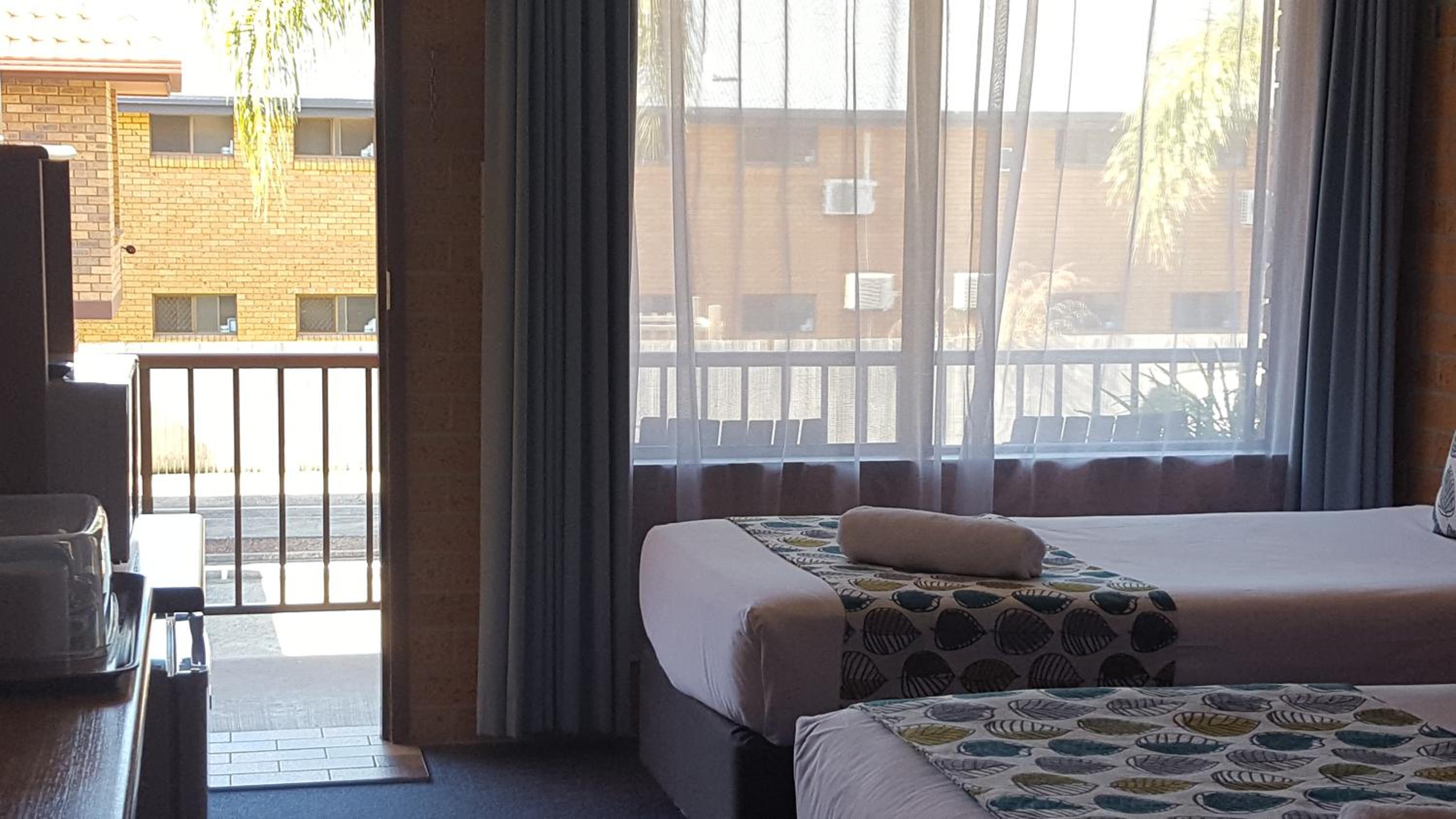 Royal Palms Motor Inn