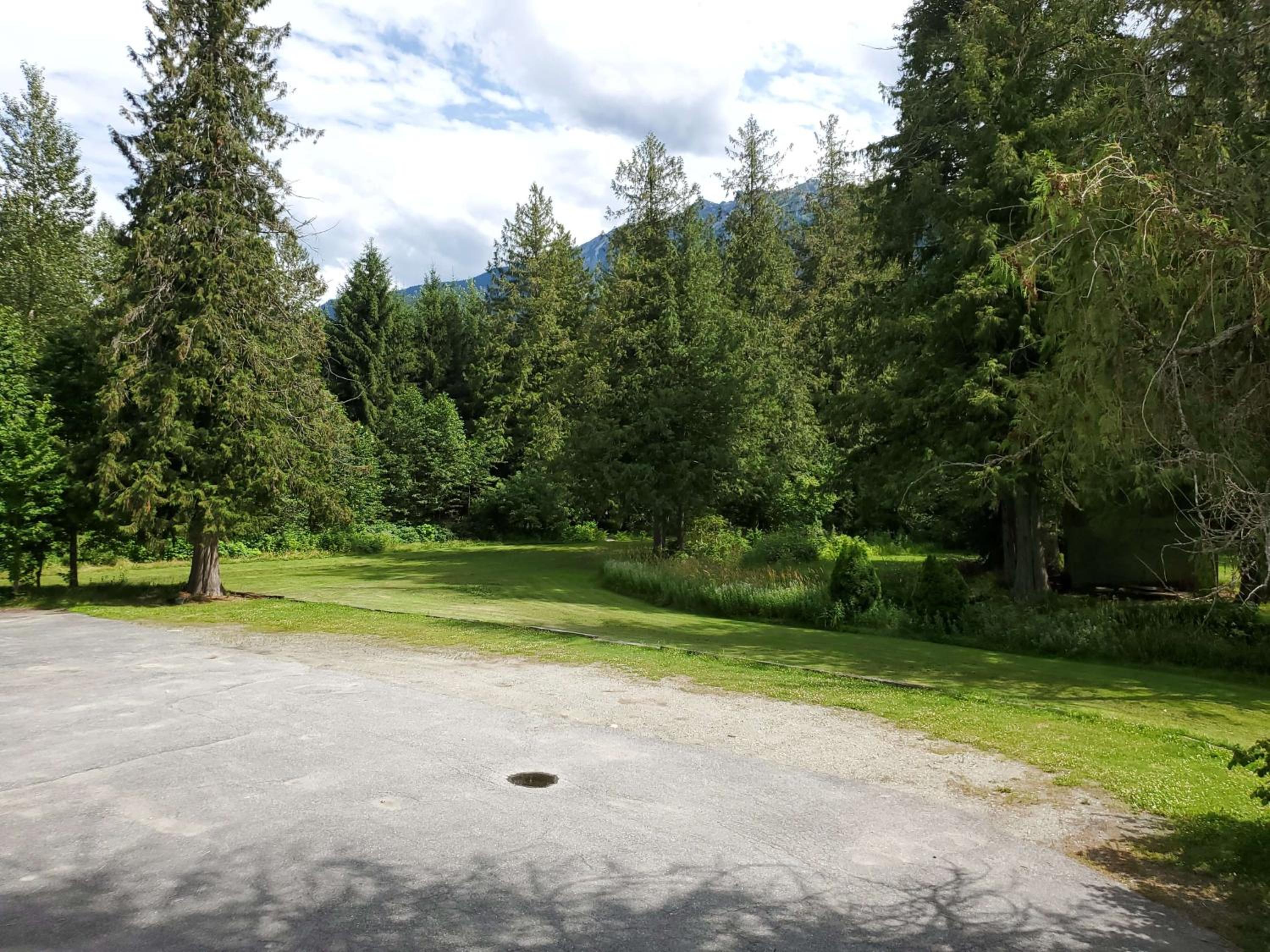 The Hitching Post Motel
