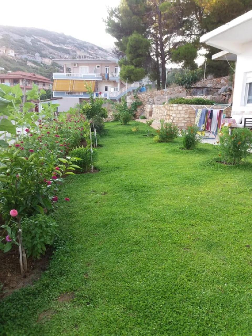 Flower Vila