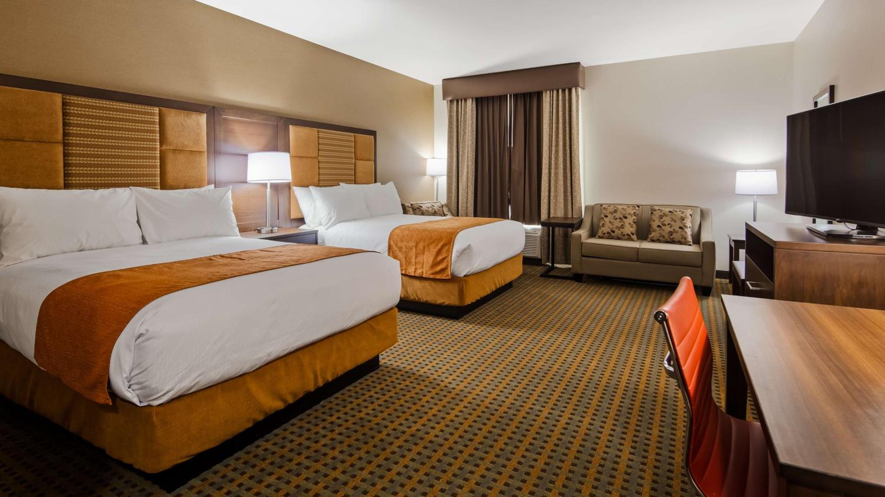 Hinton Vacations - Best Western Plus Hinton Inn  Suites - Property Image 5