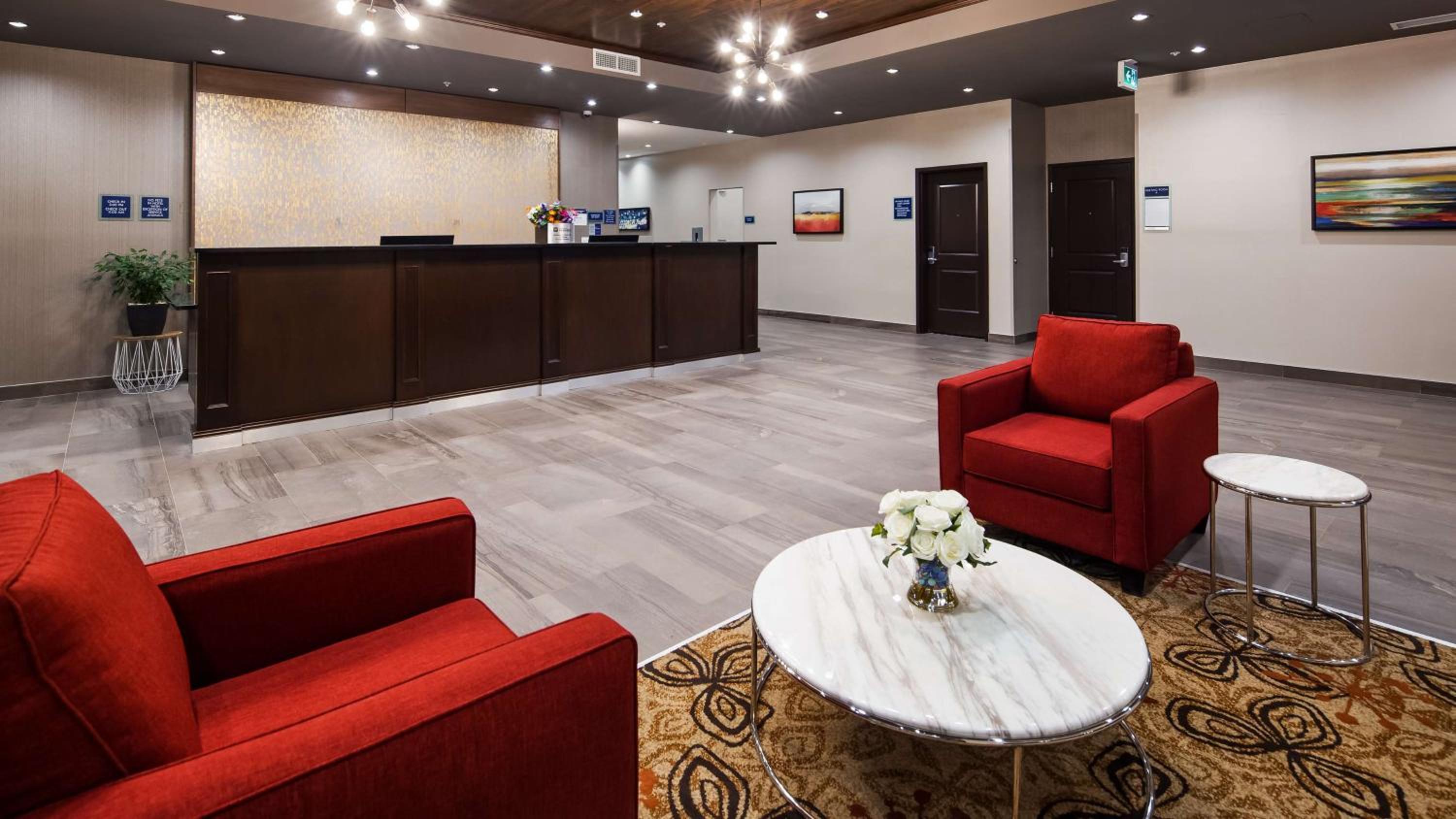 Hinton Vacations - Best Western Plus Hinton Inn  Suites - Property Image 8