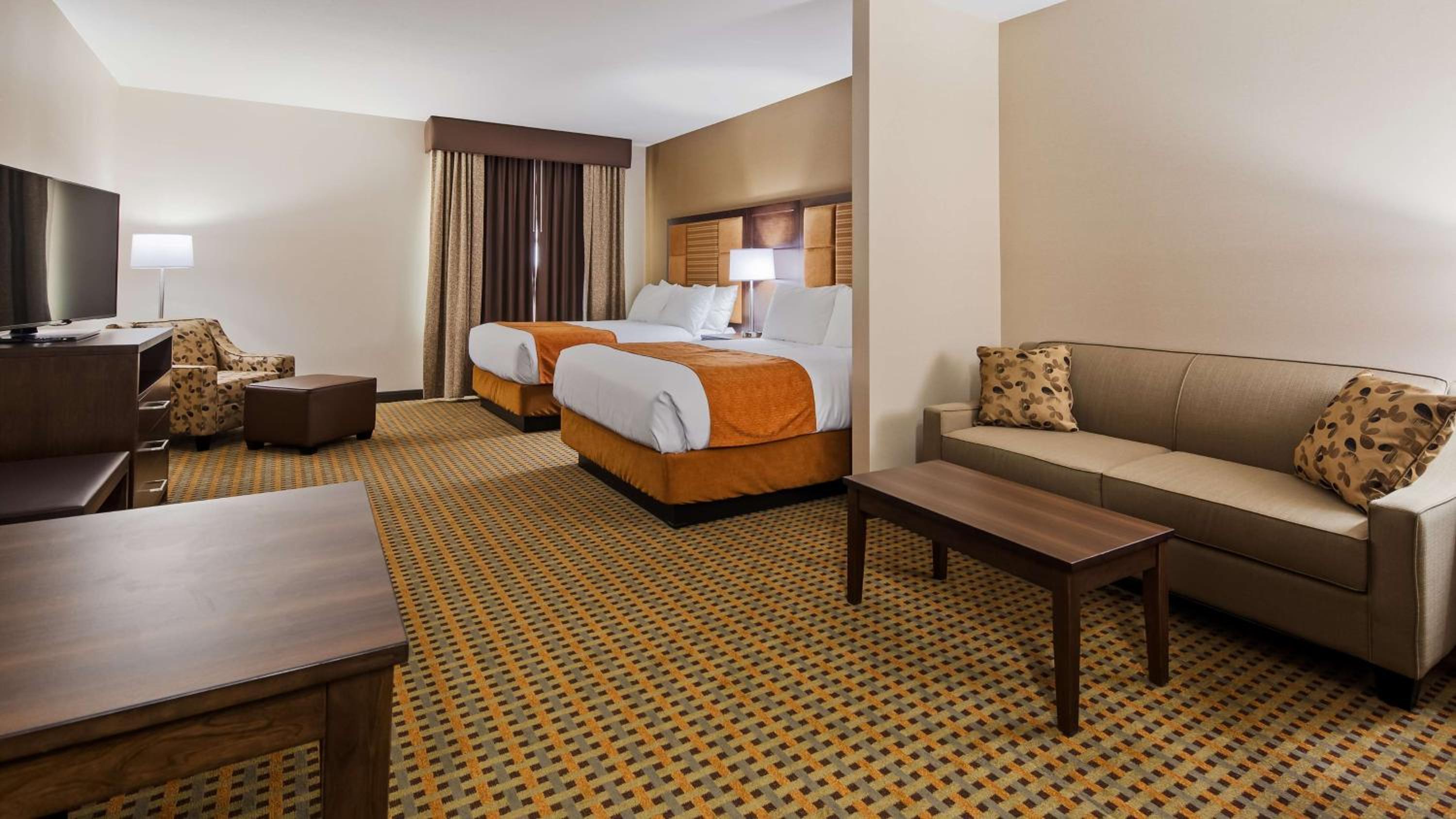 Hinton Vacations - Best Western Plus Hinton Inn  Suites - Property Image 4