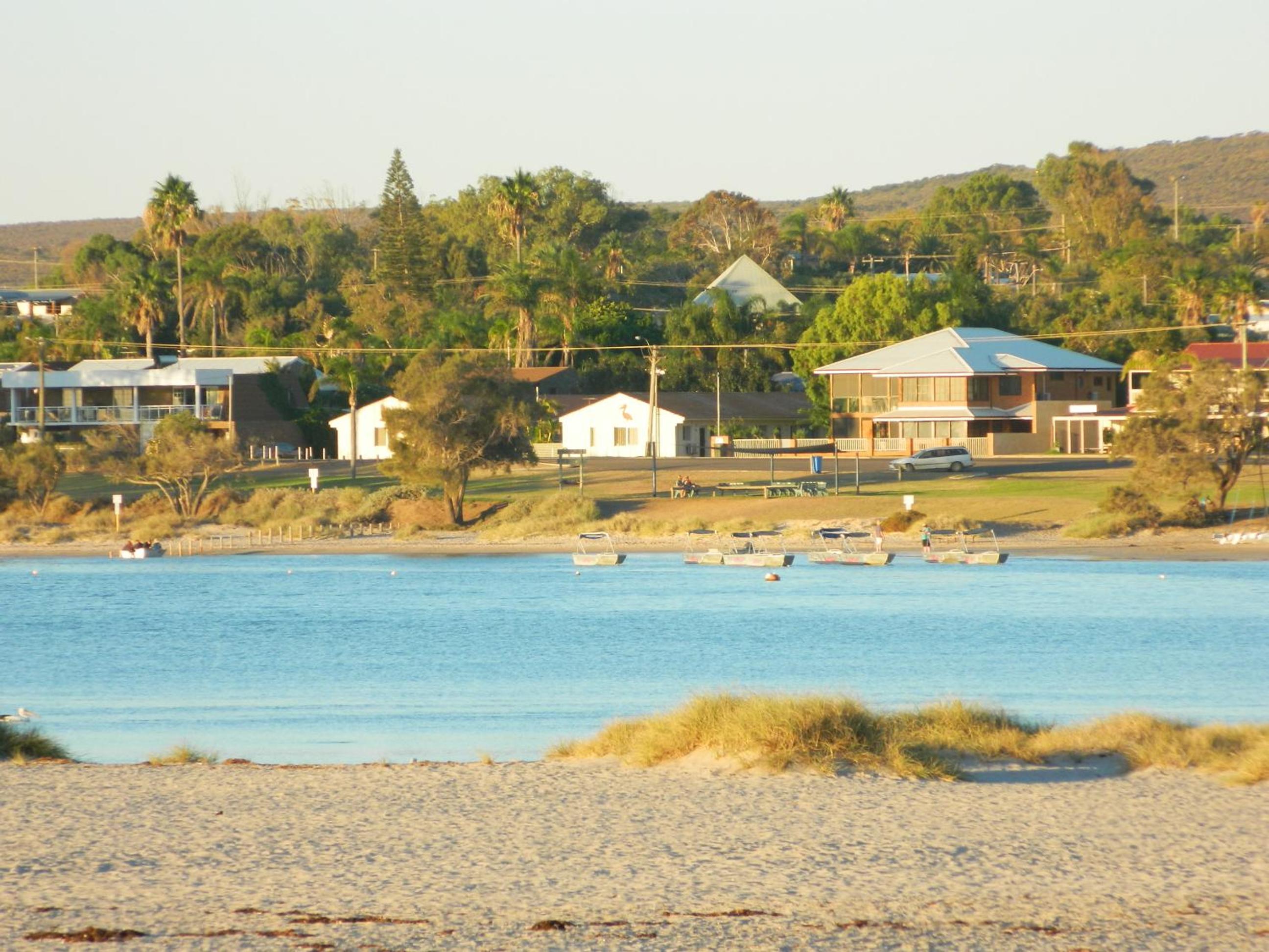 API Pelican Beach Front Apartments Kalbarri