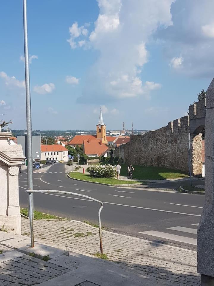 Központhoz közeli - Cool Tettye Apartman view 3