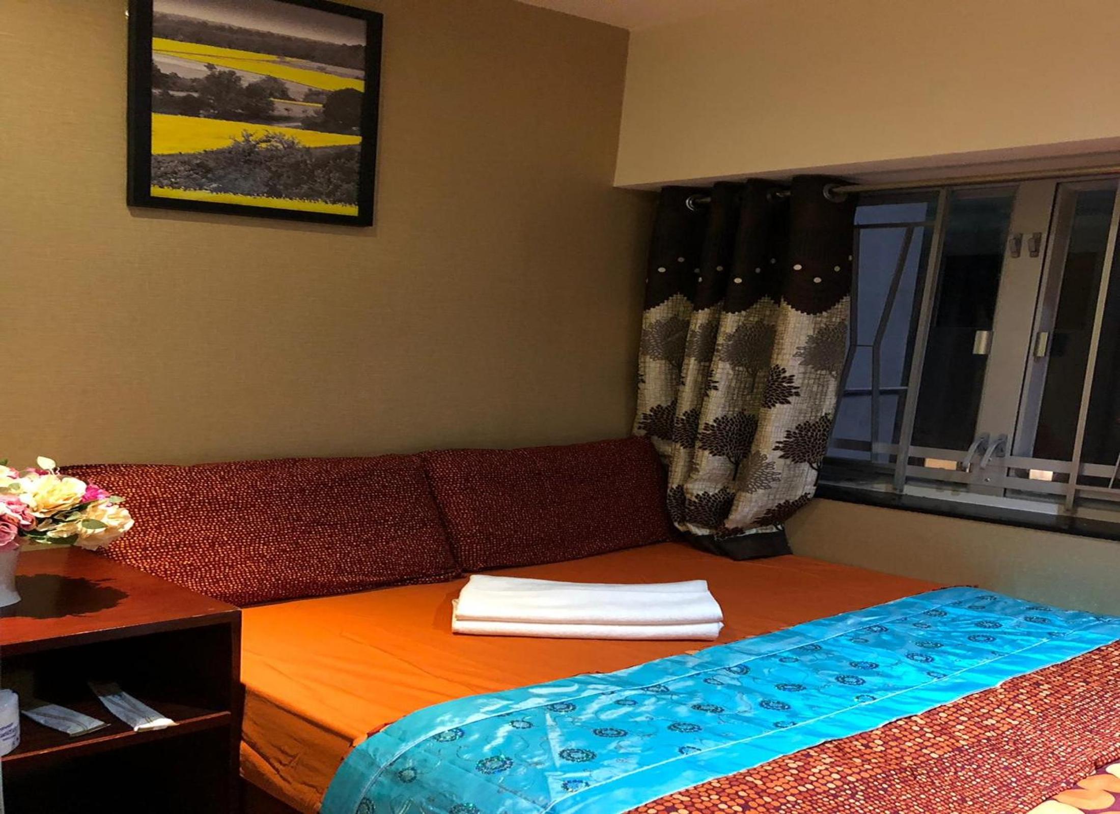 Rich Hostel