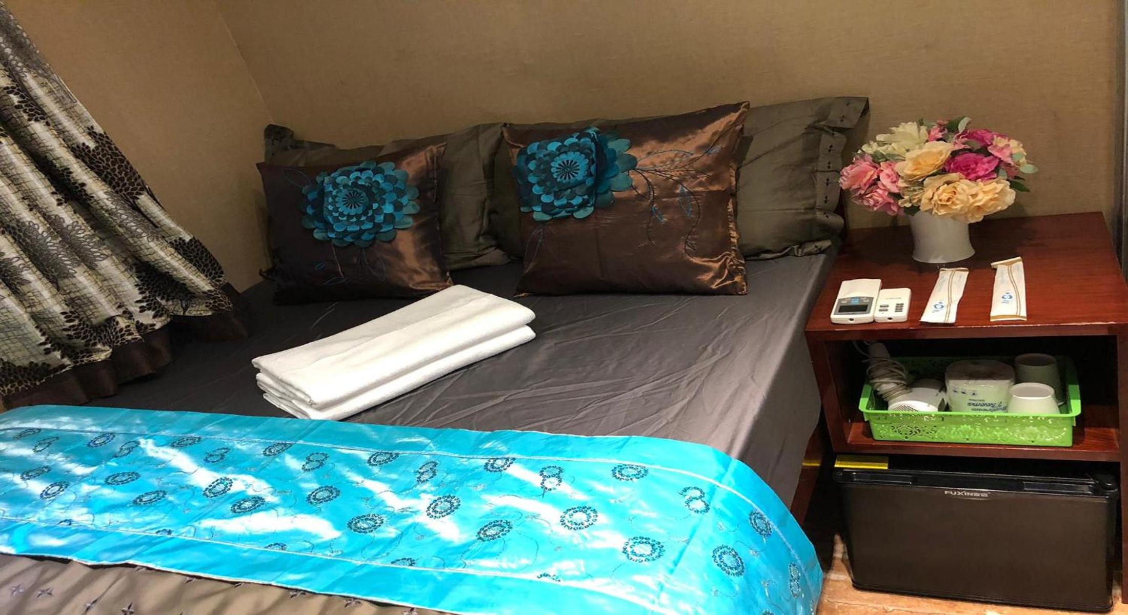 Rich Hostel