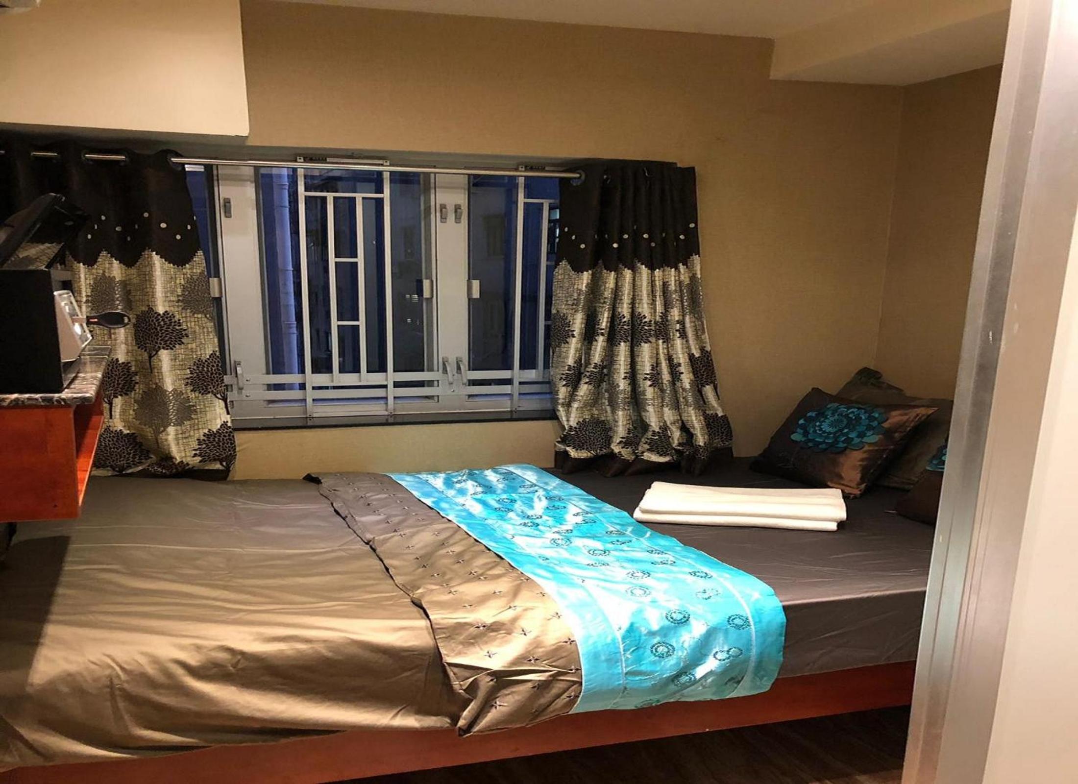 Rich Hostel