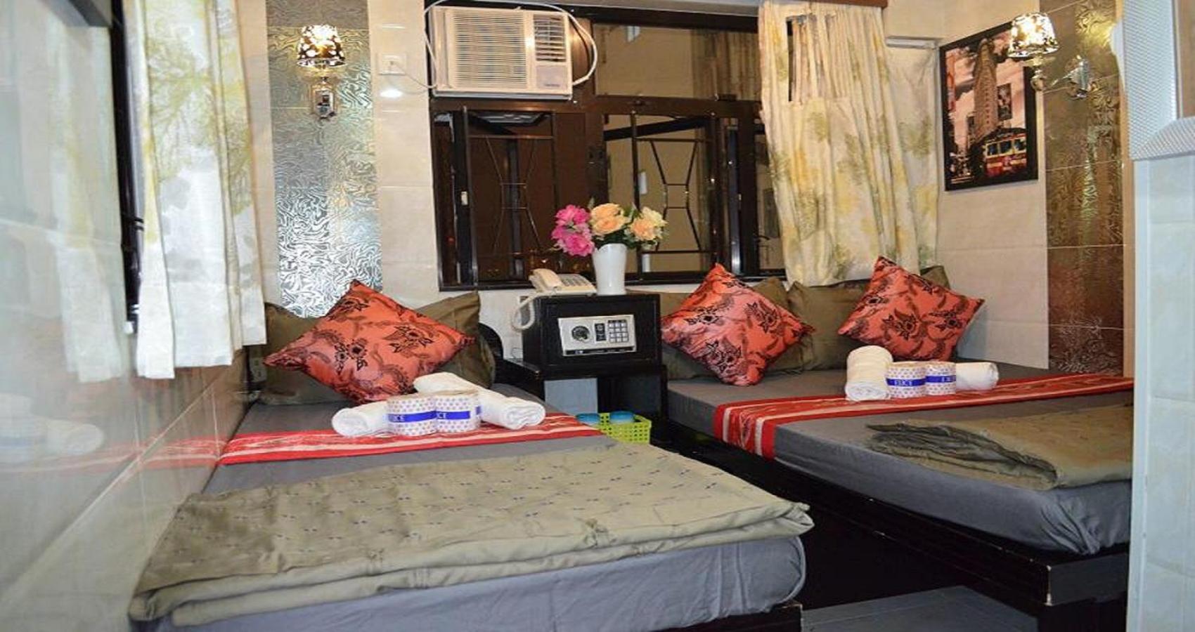 Rich Hostel