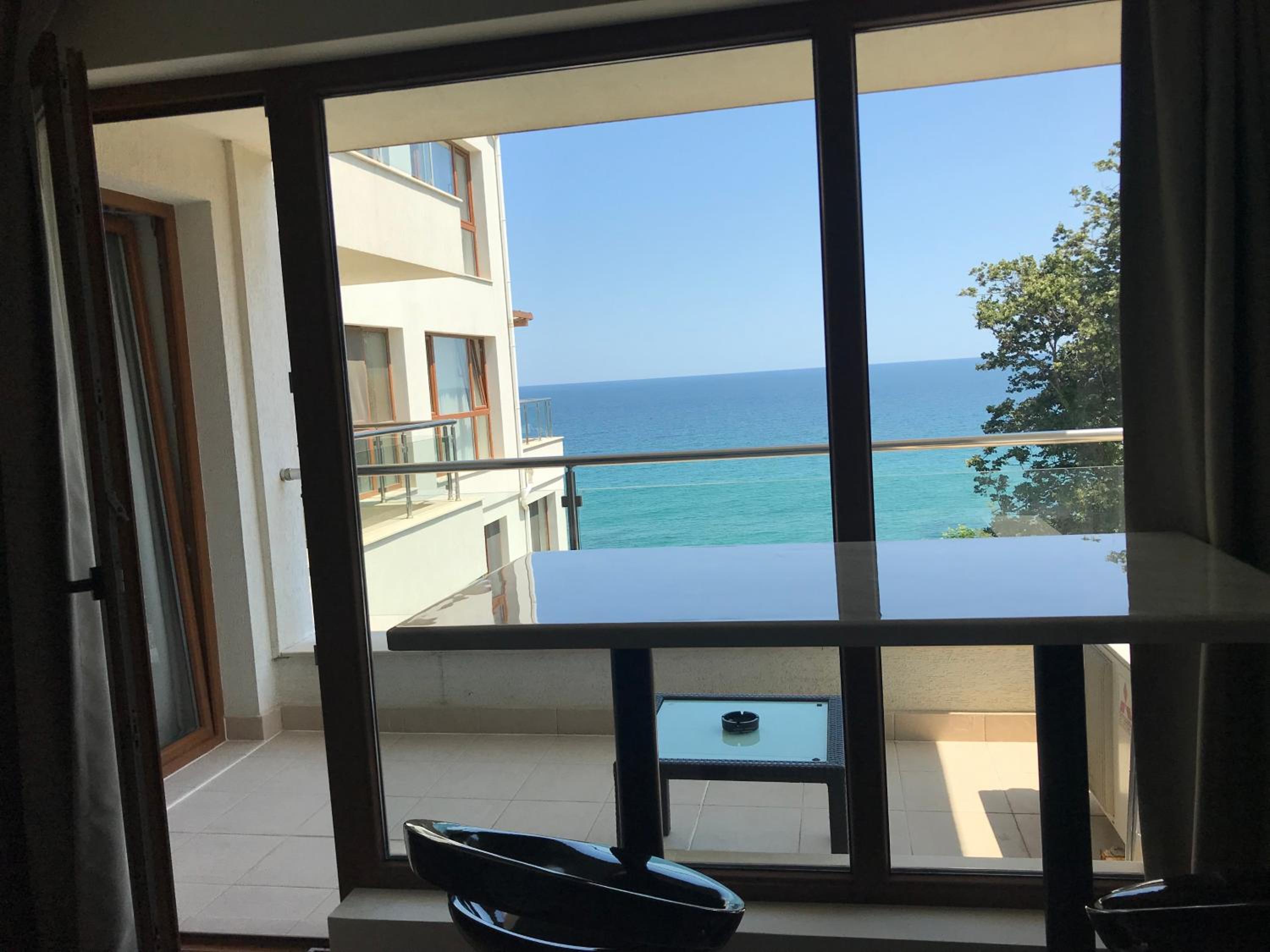 By The Cliffs apartments