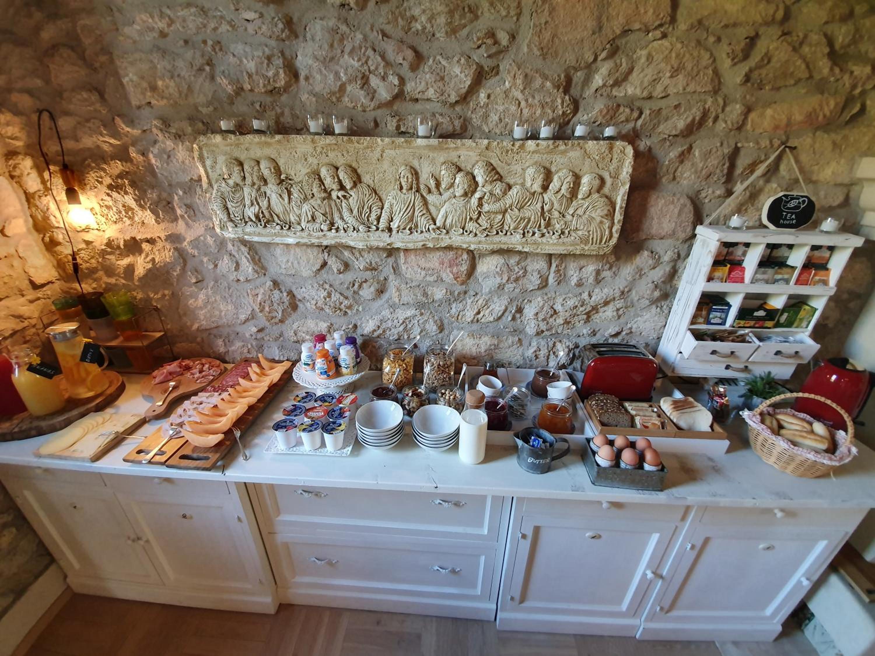 Photo 11