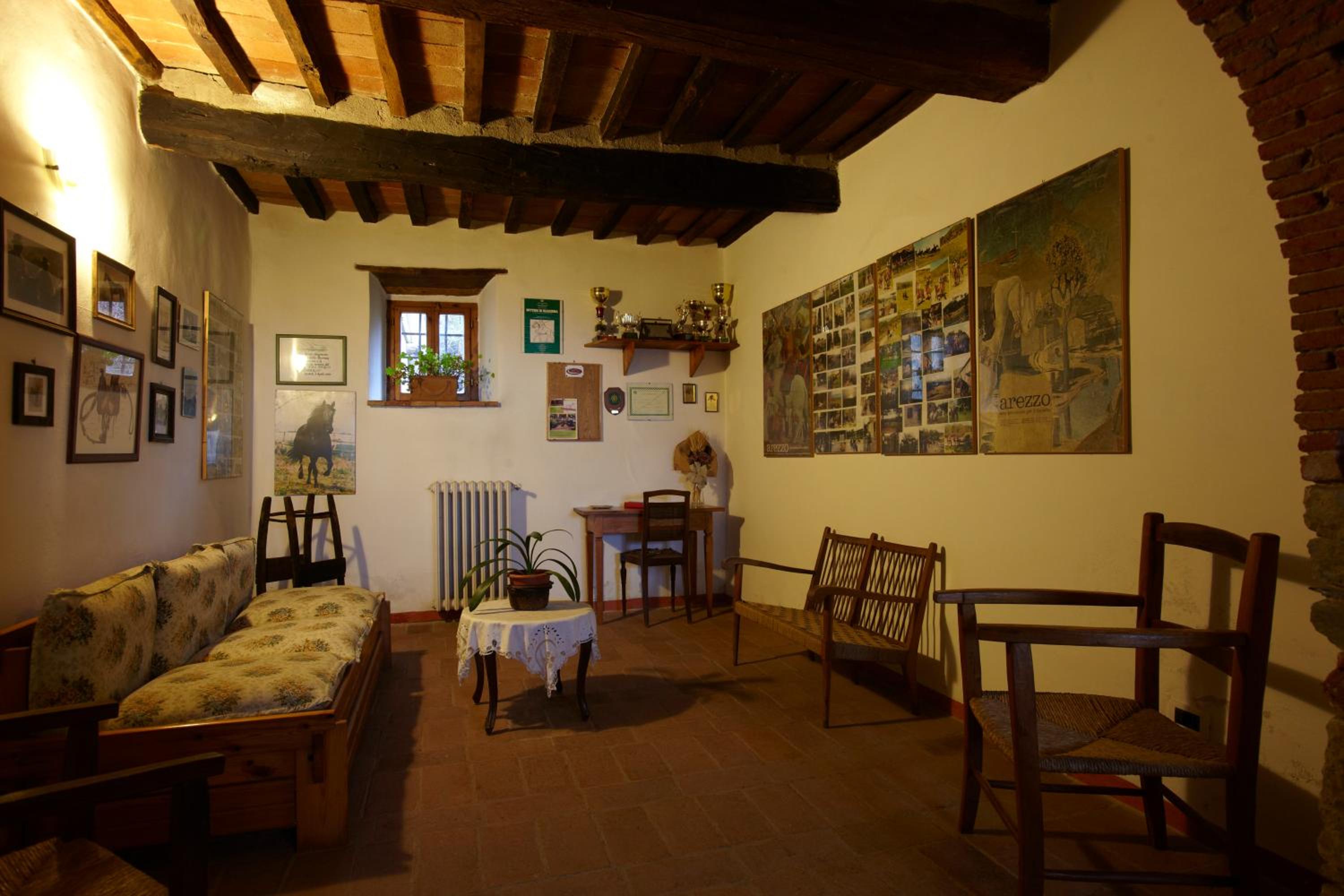 Photo 68