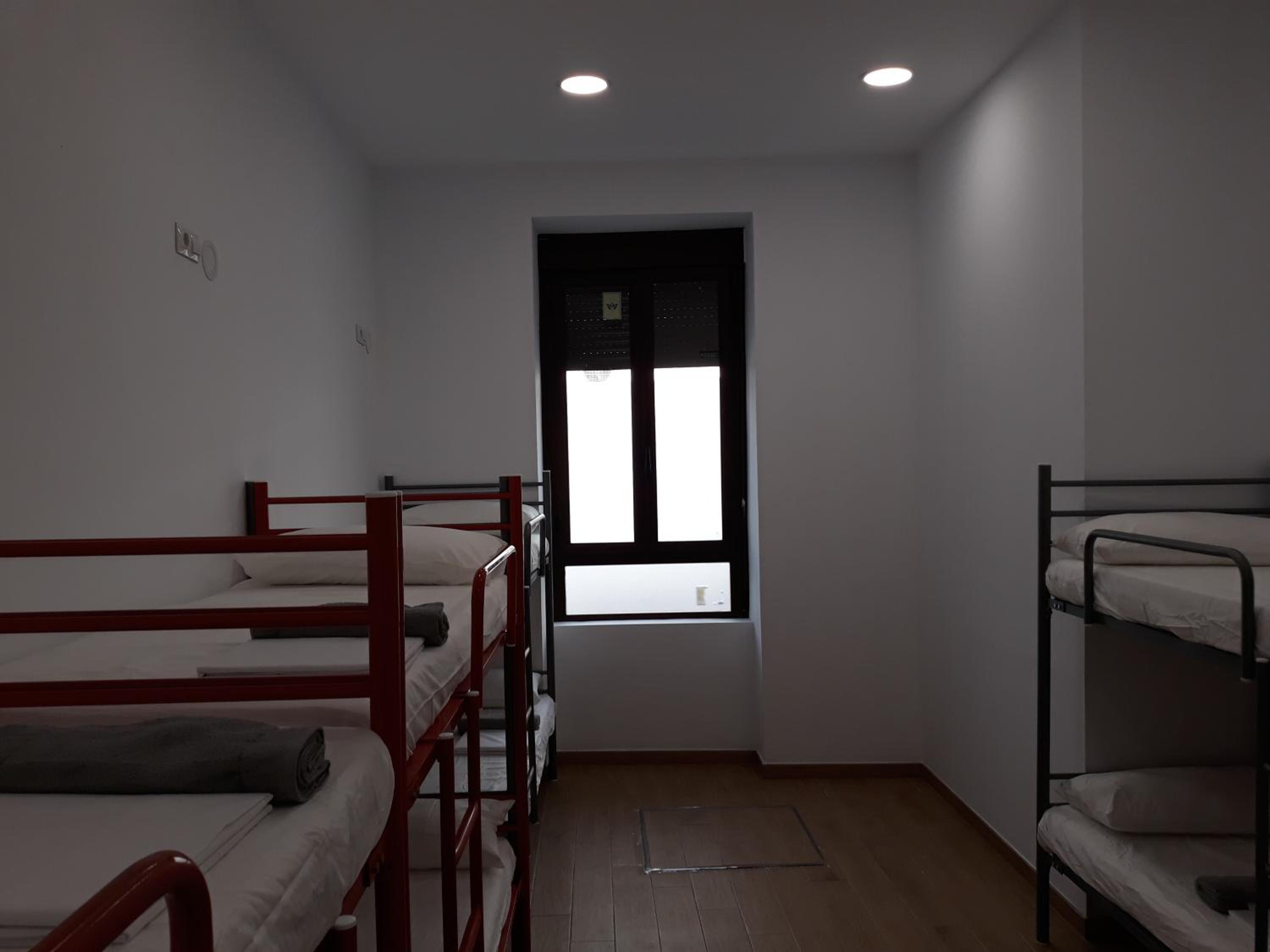 Hub Hostel Seville view 4