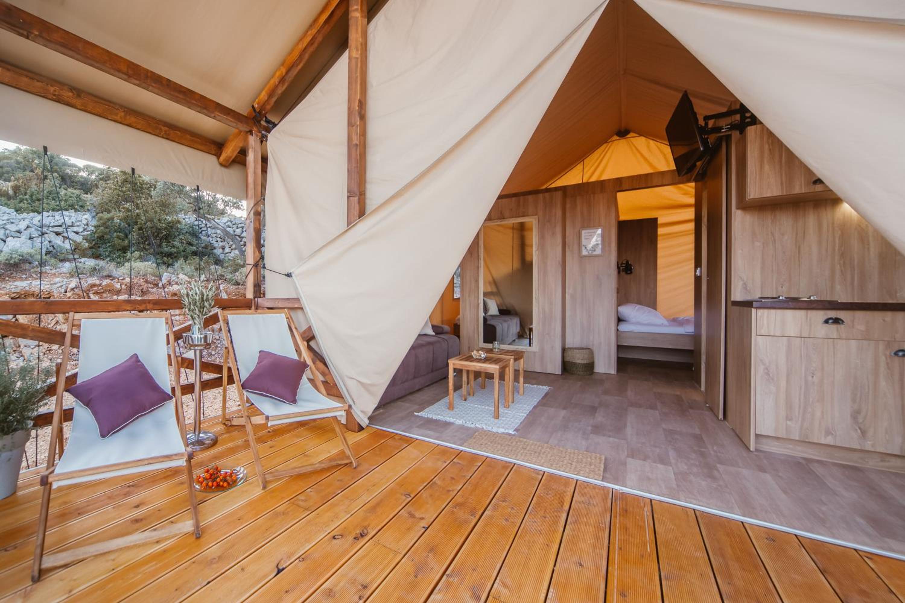 Glamping Tents and Mobile Homes Trasorka view 2