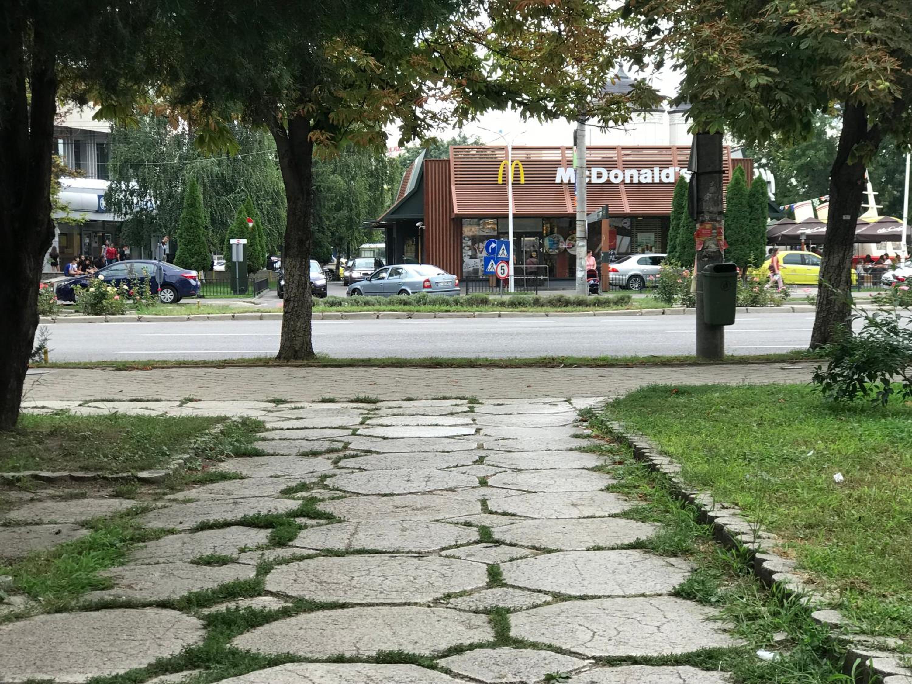 Luxury Radox Apartment Buzau City Center view 4