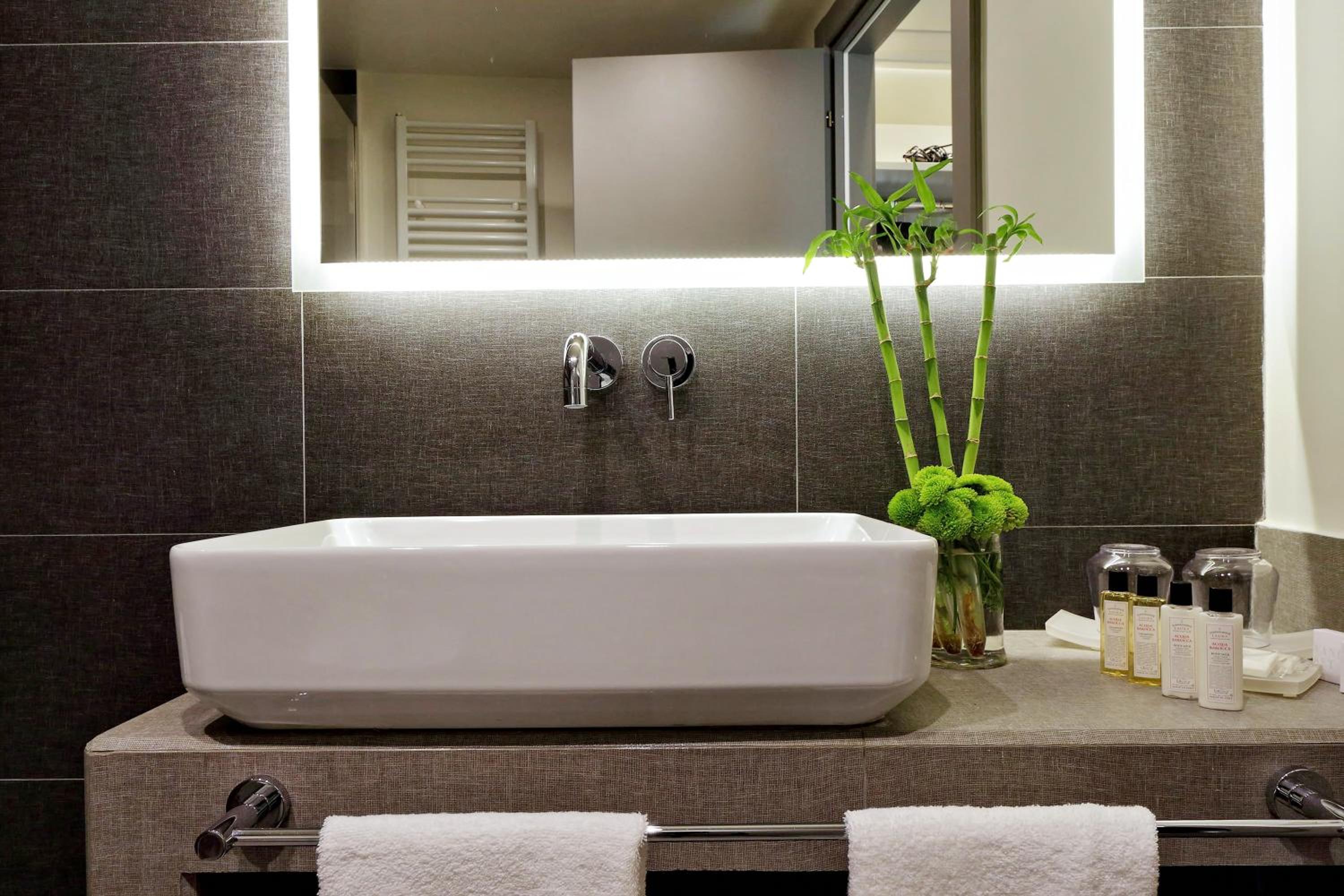 Roma Five Suites