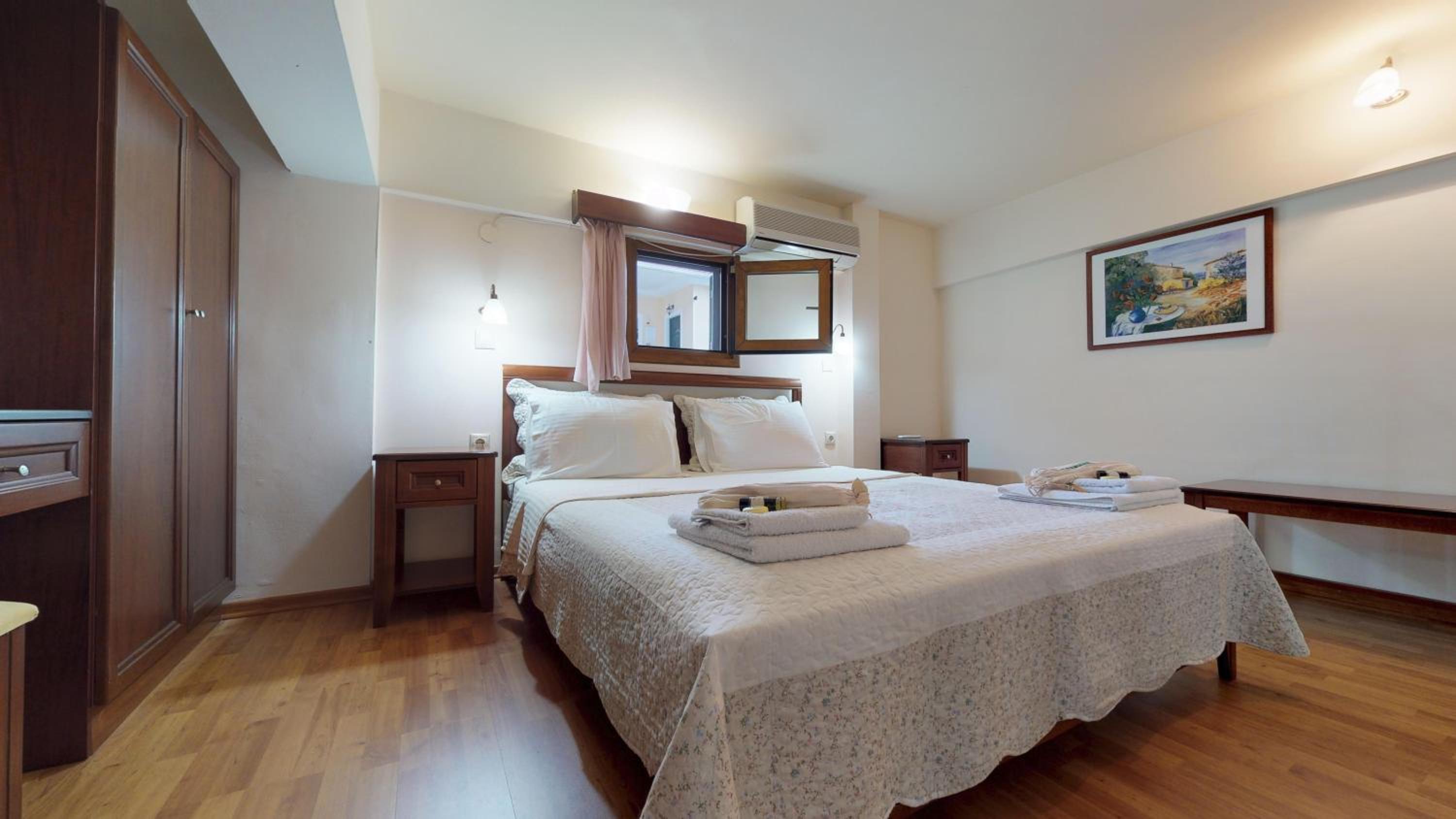 Zorbas Apartments