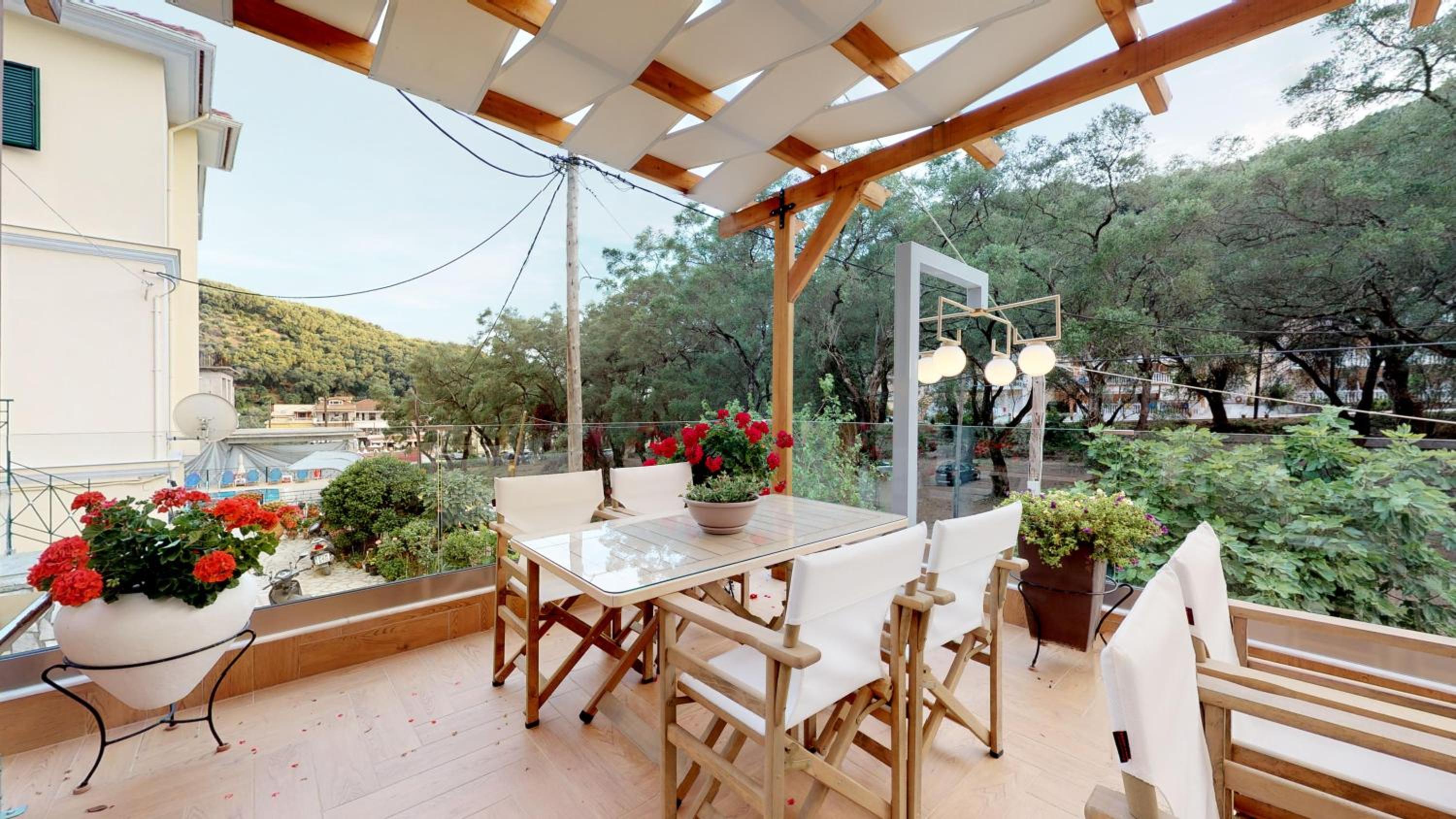 Zorbas Apartments