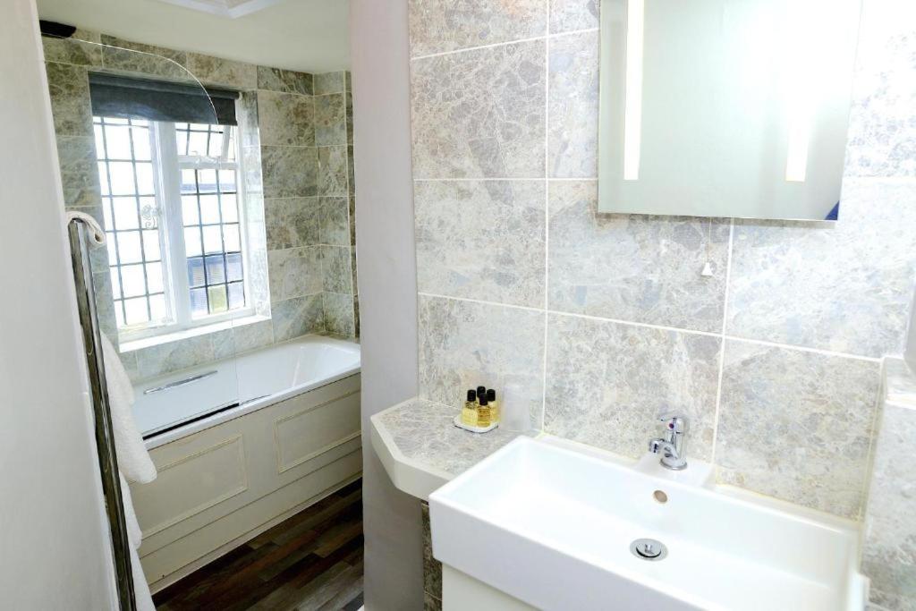 White Hart Hotel