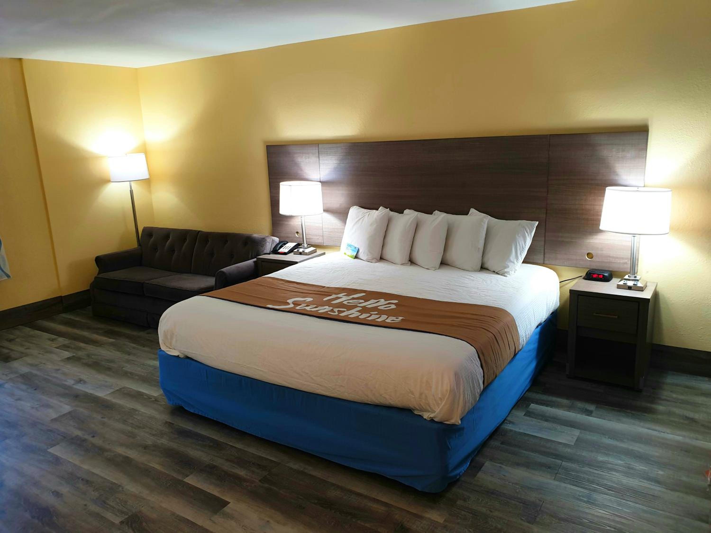 Days Inn by Wyndham Cleveland TN view 5