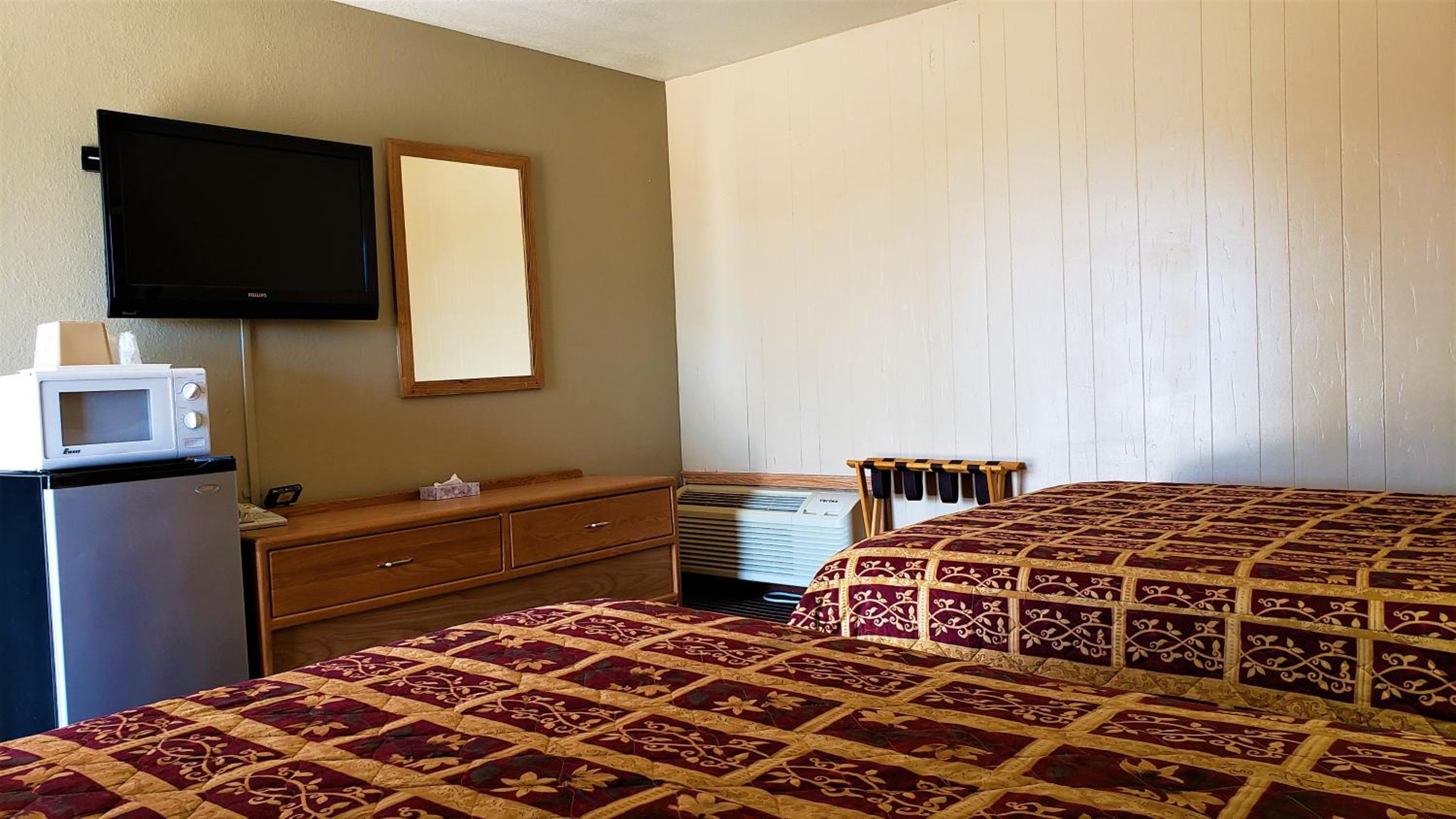 Grand Motel view 3