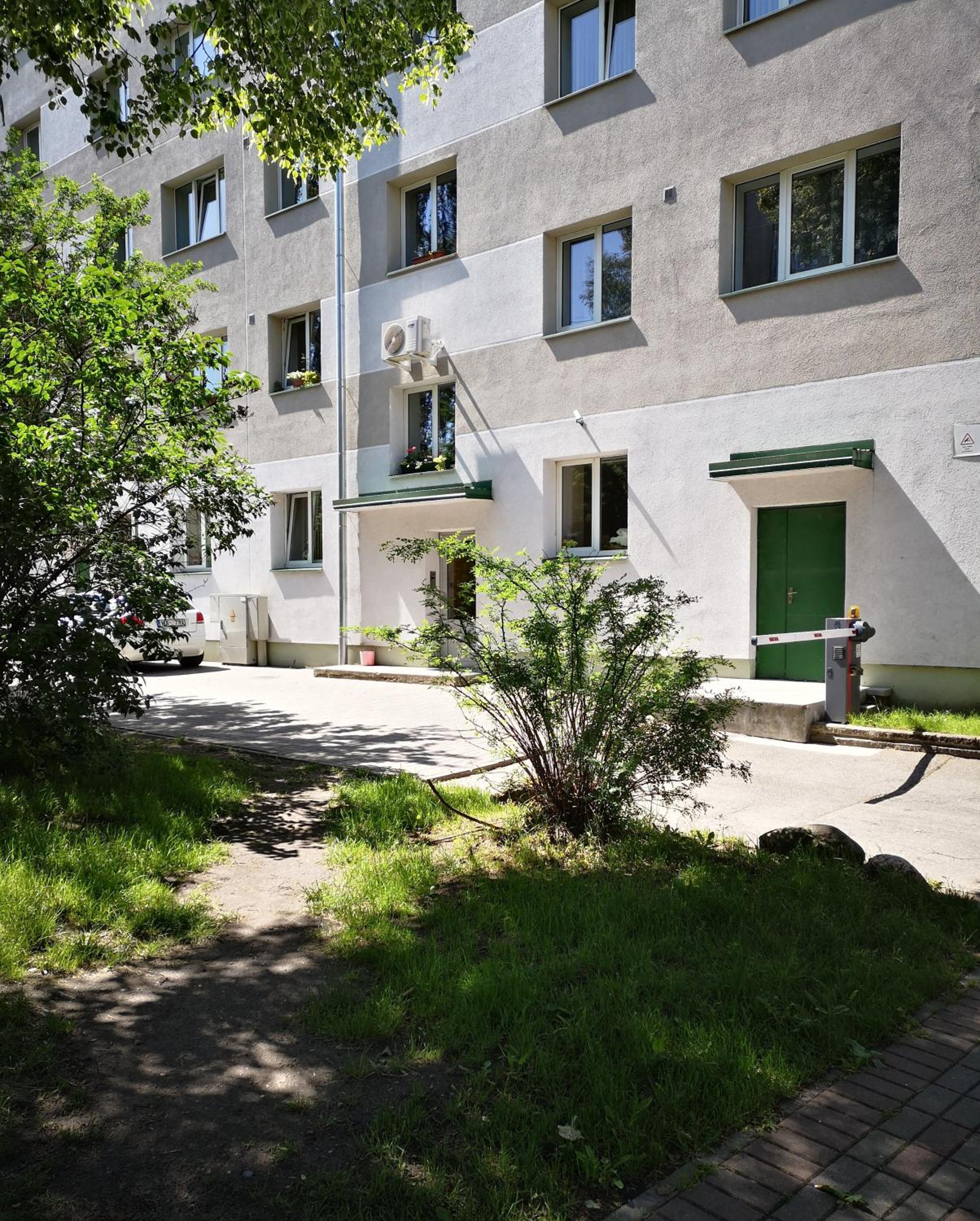 Green leaf apartments view 2