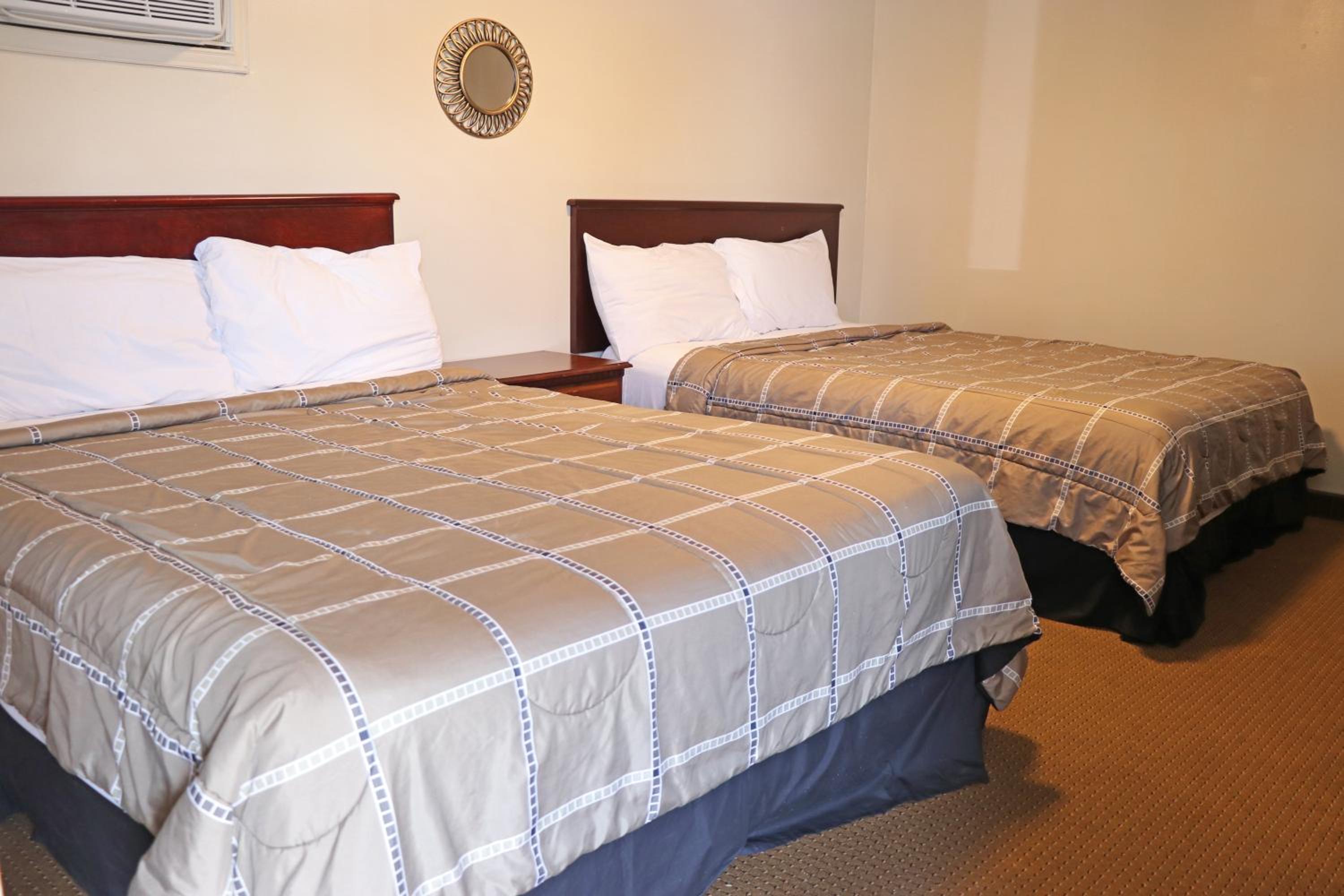 The Falls Family Lodge - Image 2