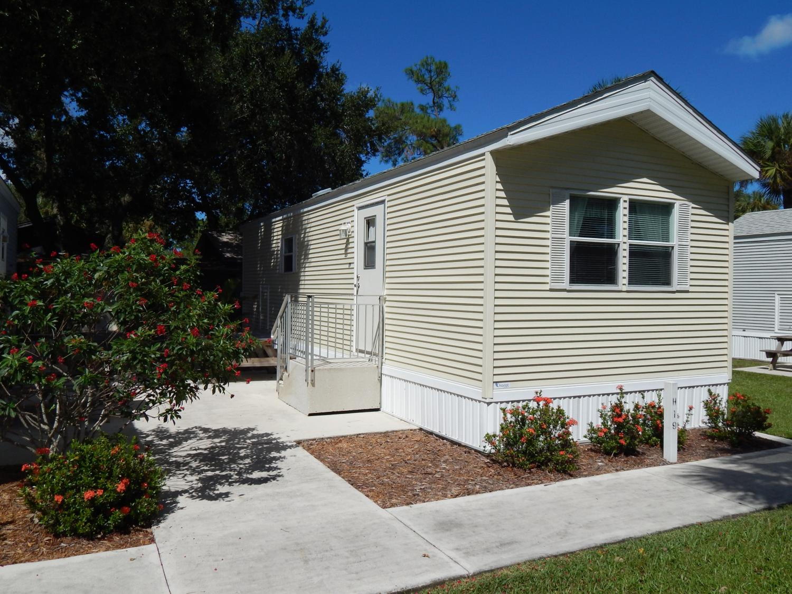 Road Runner Travel Resort
