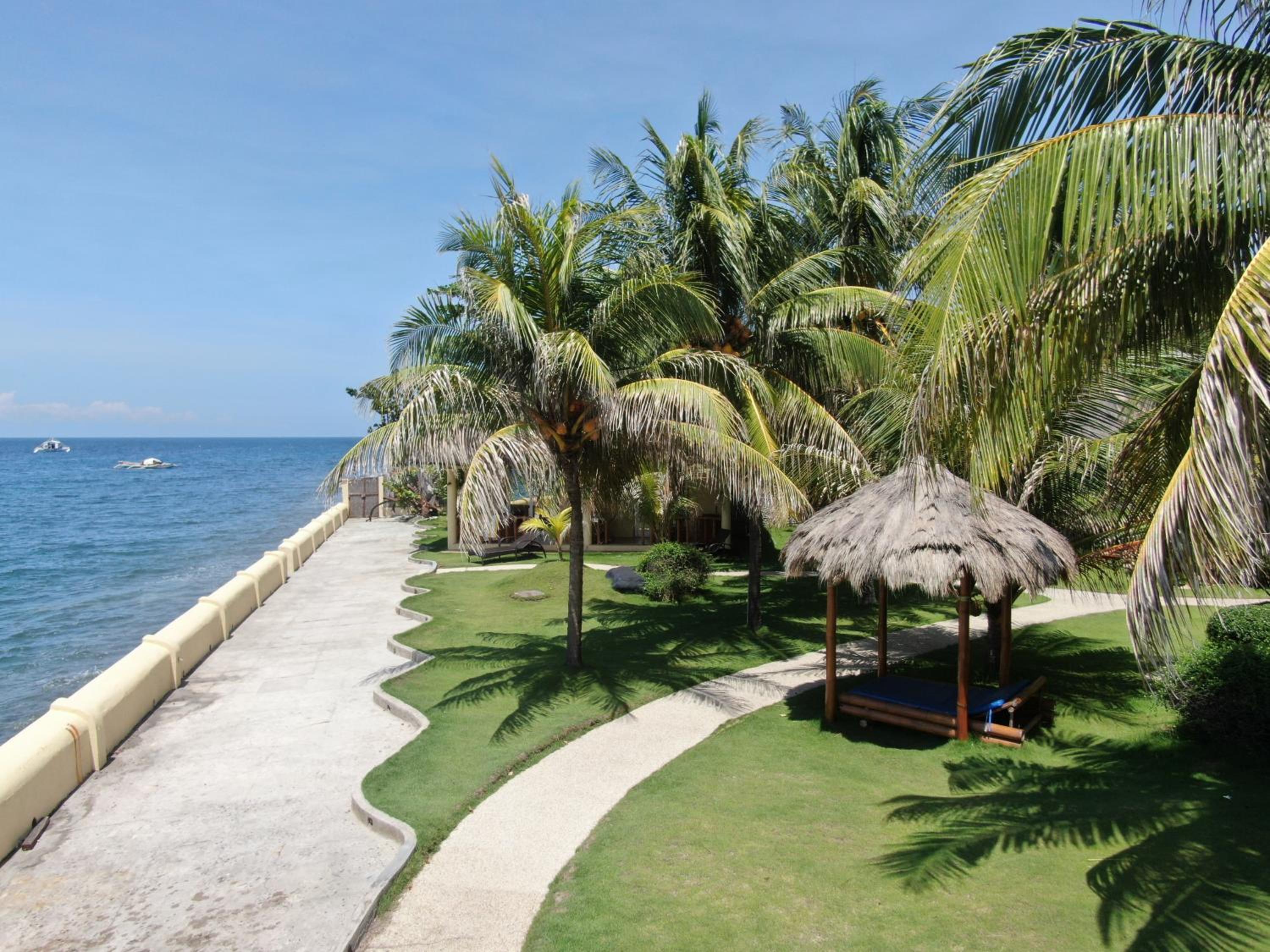 Thalatta Resort