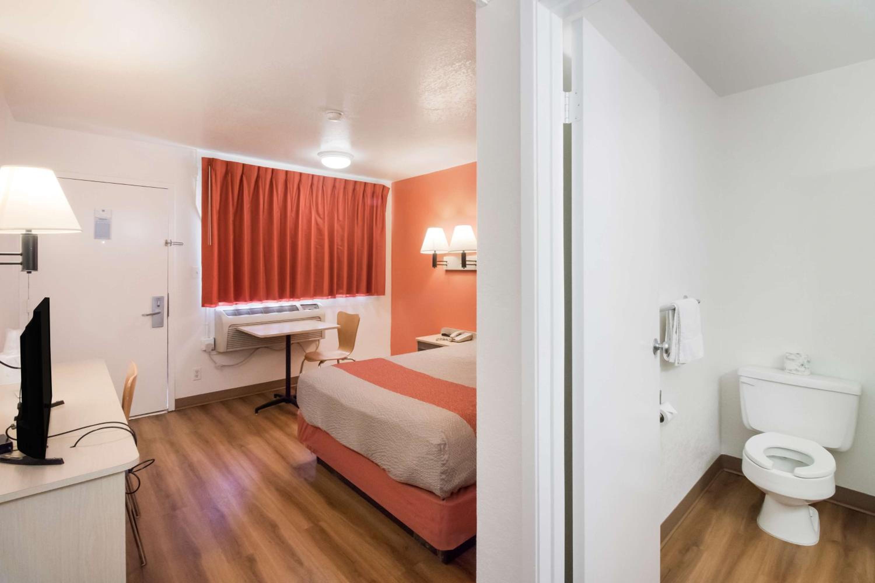 Motel 6-Moses Lake, WA