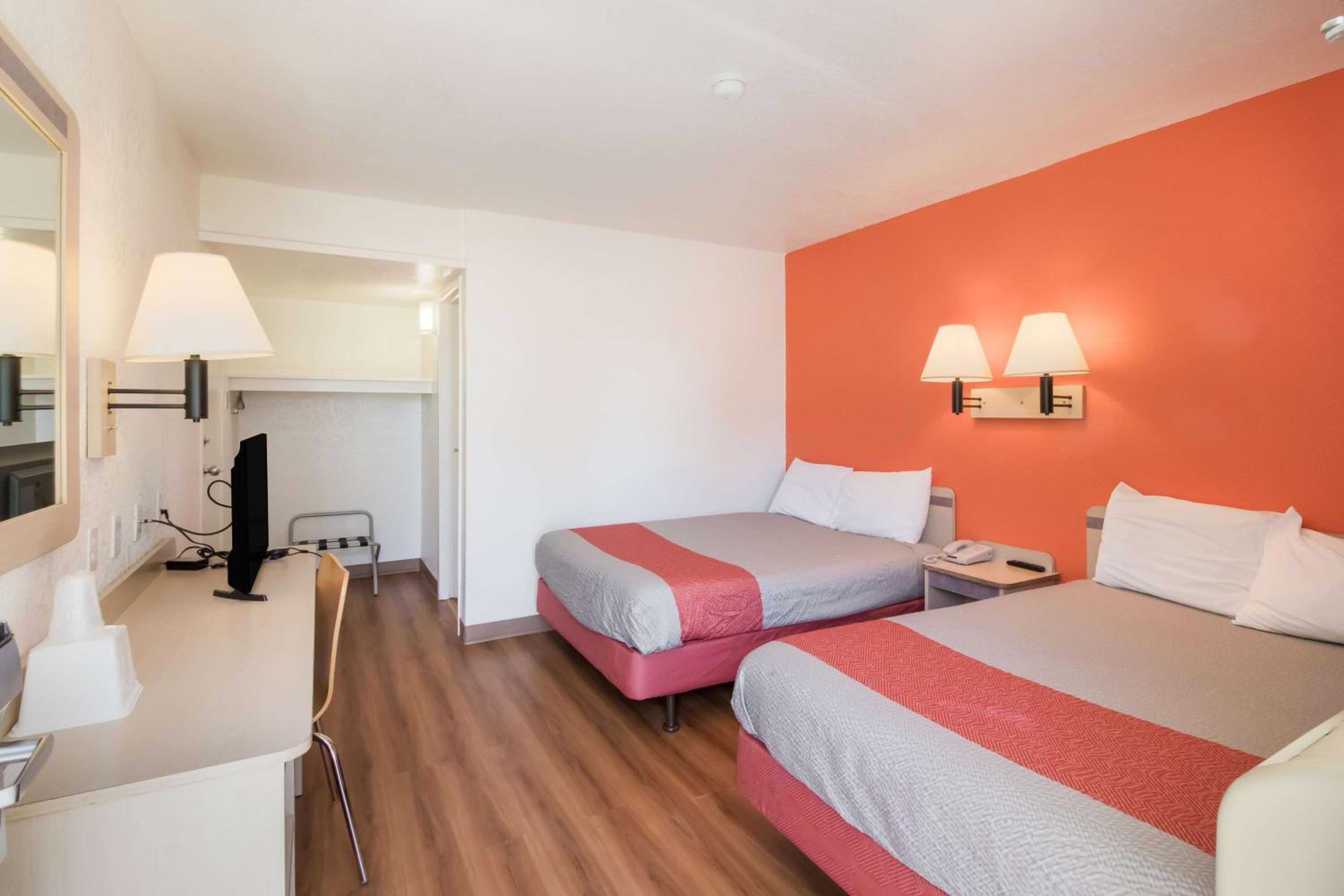 Moses Lake Vacations - Motel 6-Moses Lake, WA - Property Image 5