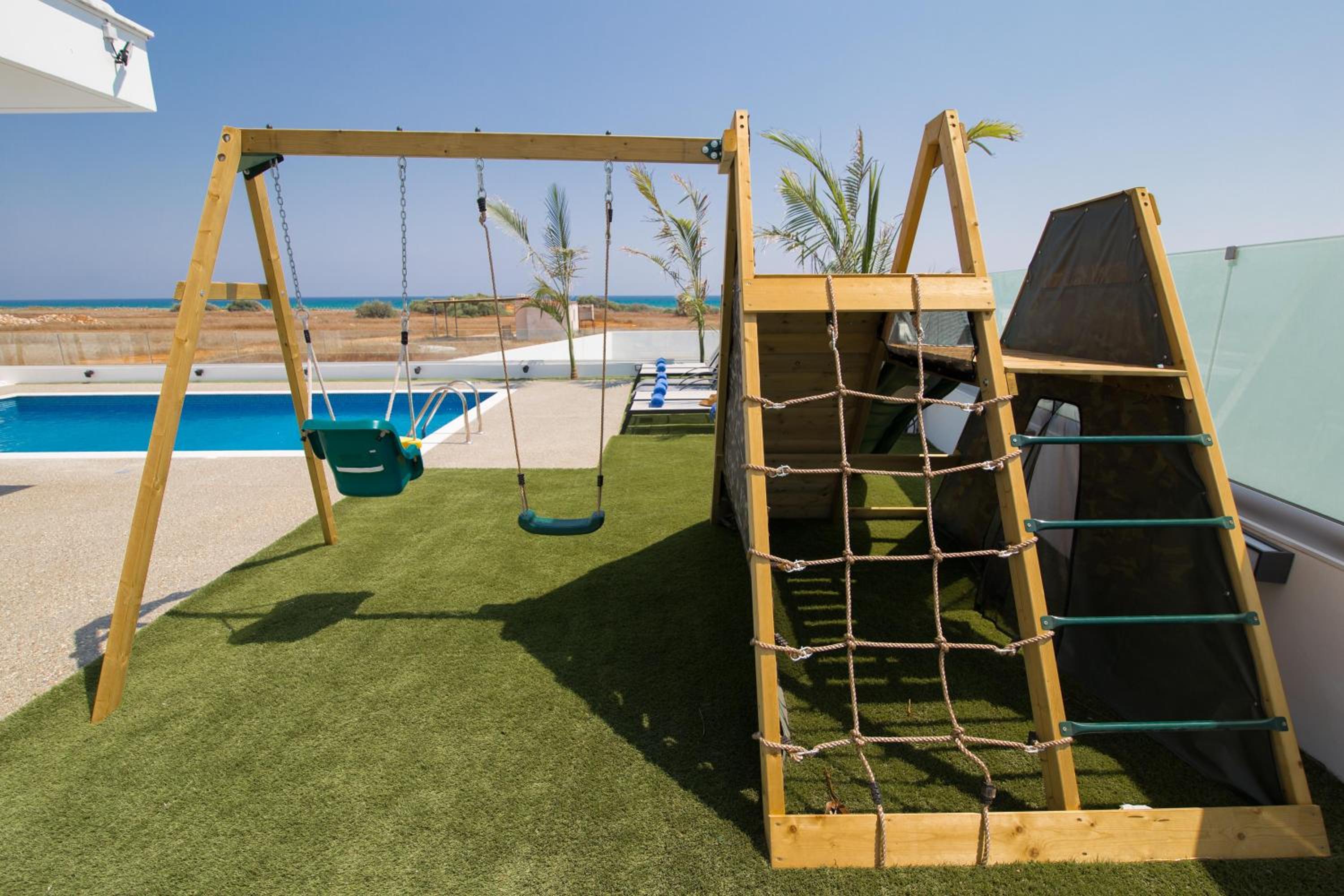 Villa Lynn Boutique Beachfront