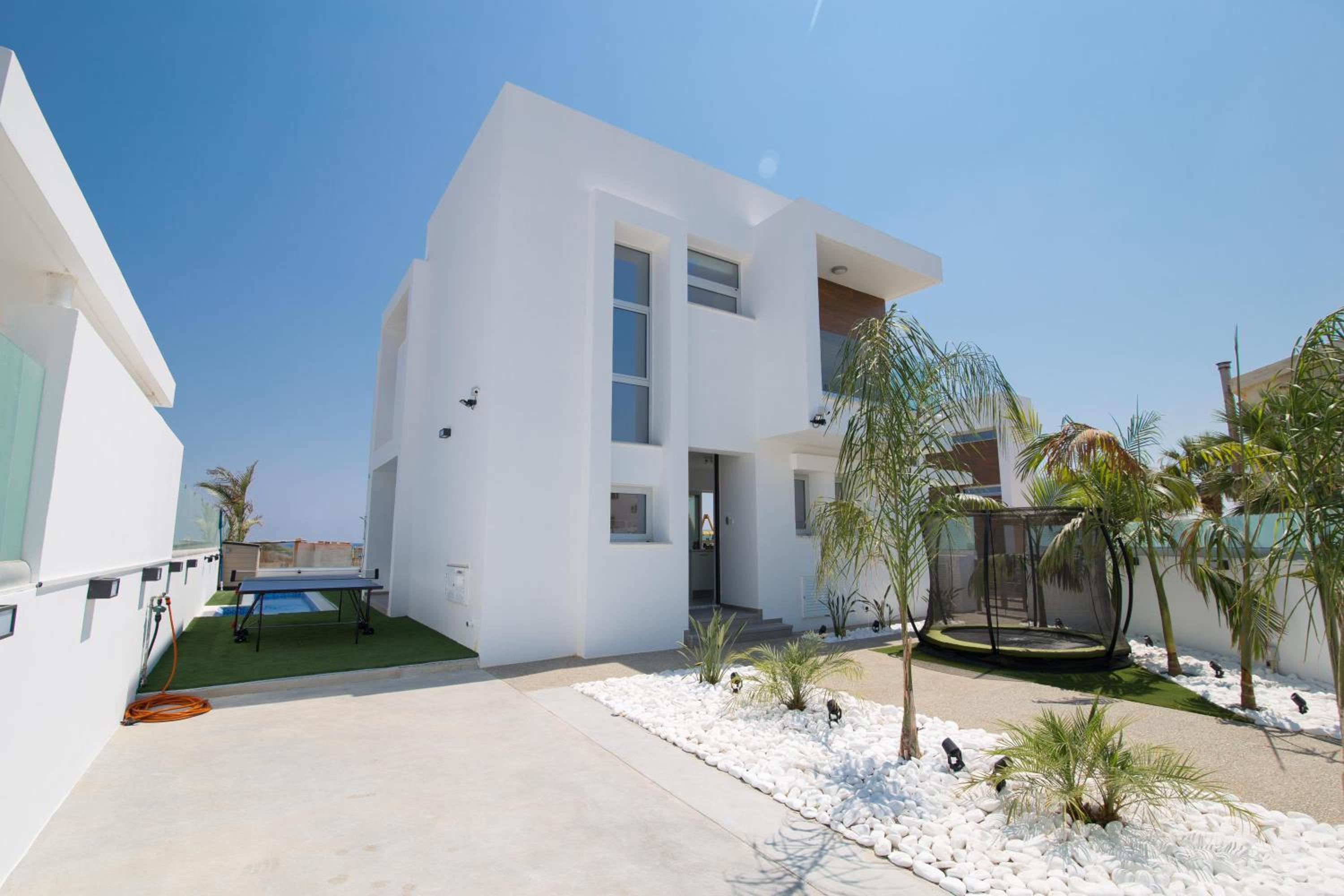 Villa Lynn Boutique Beachfront