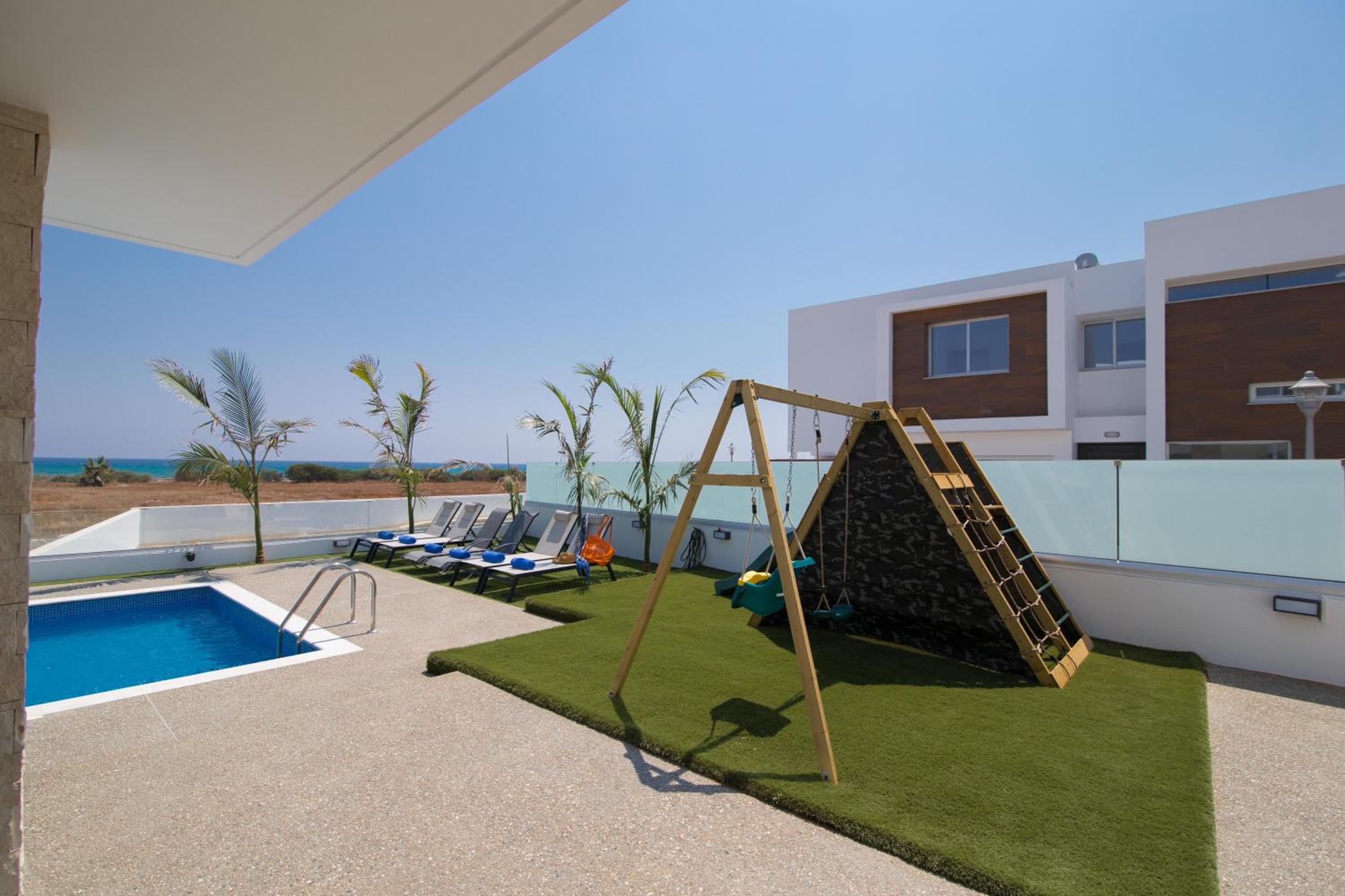 Villa Lynn Boutique Beachfront