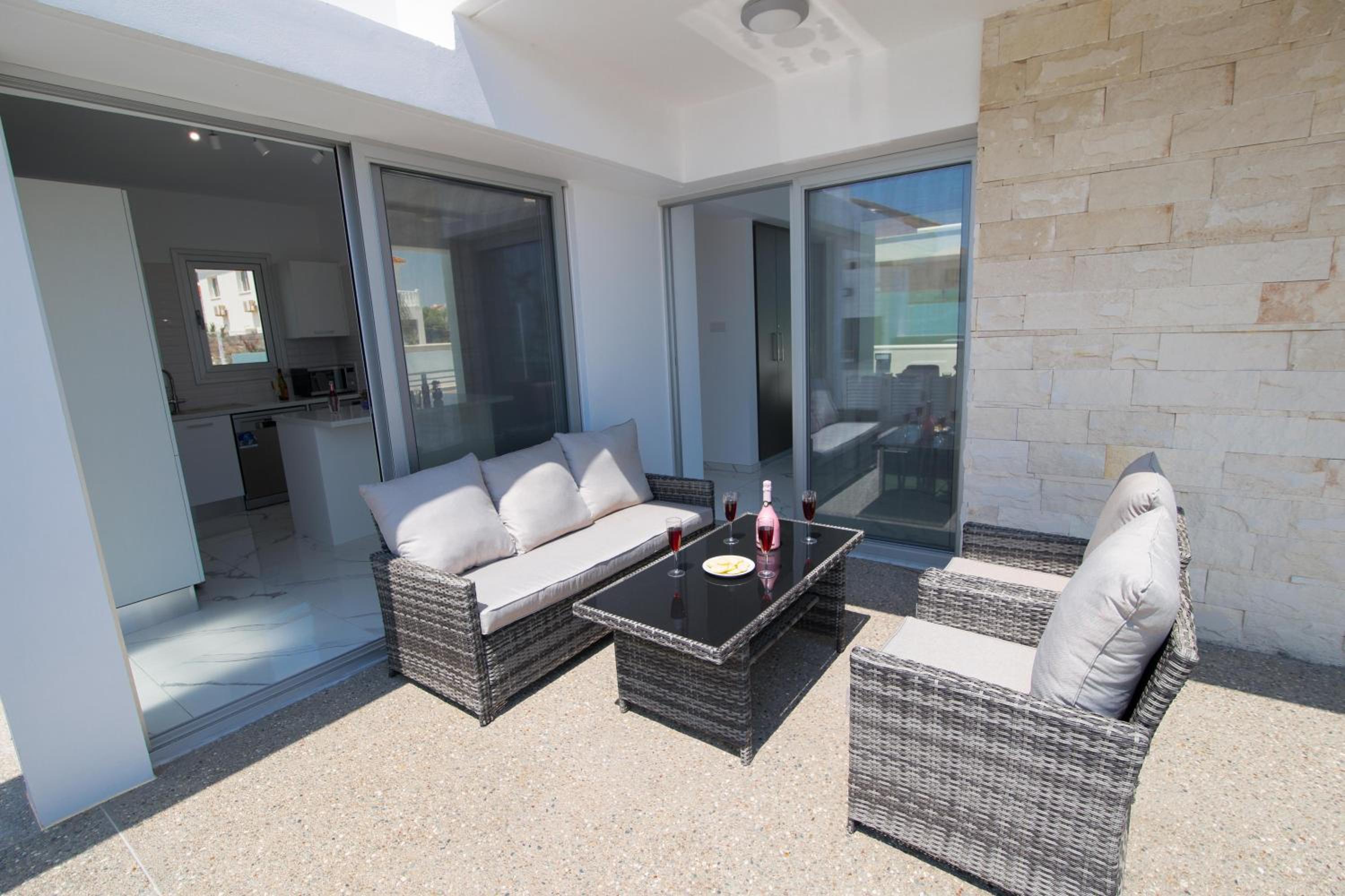 Villa Lynn Boutique Beachfront