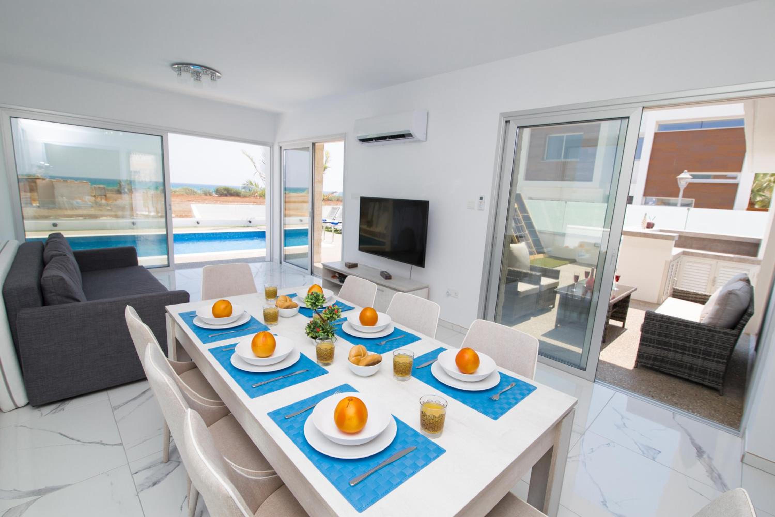 Villa Lynn Boutique Beachfront