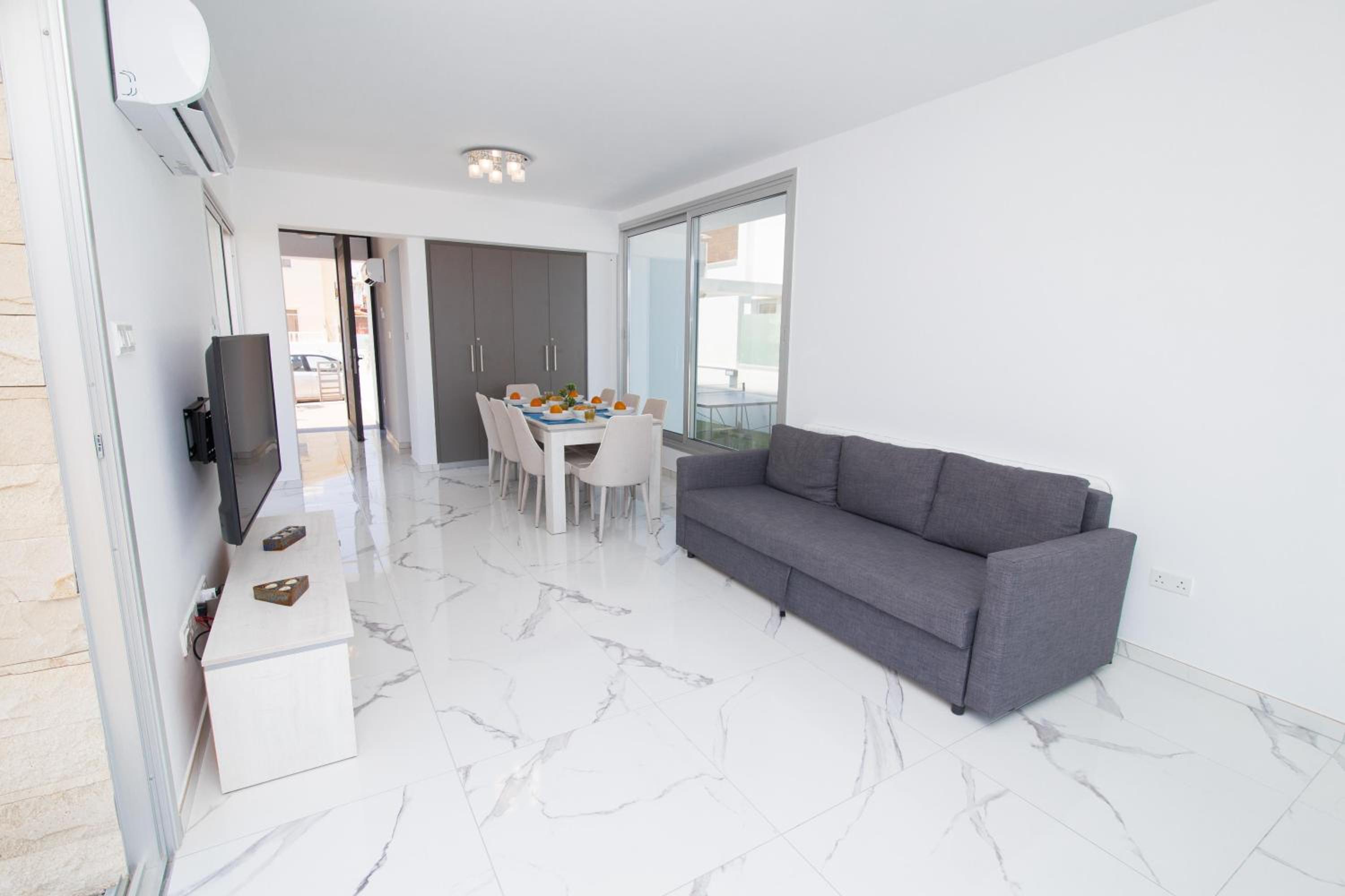 Villa Lynn Boutique Beachfront