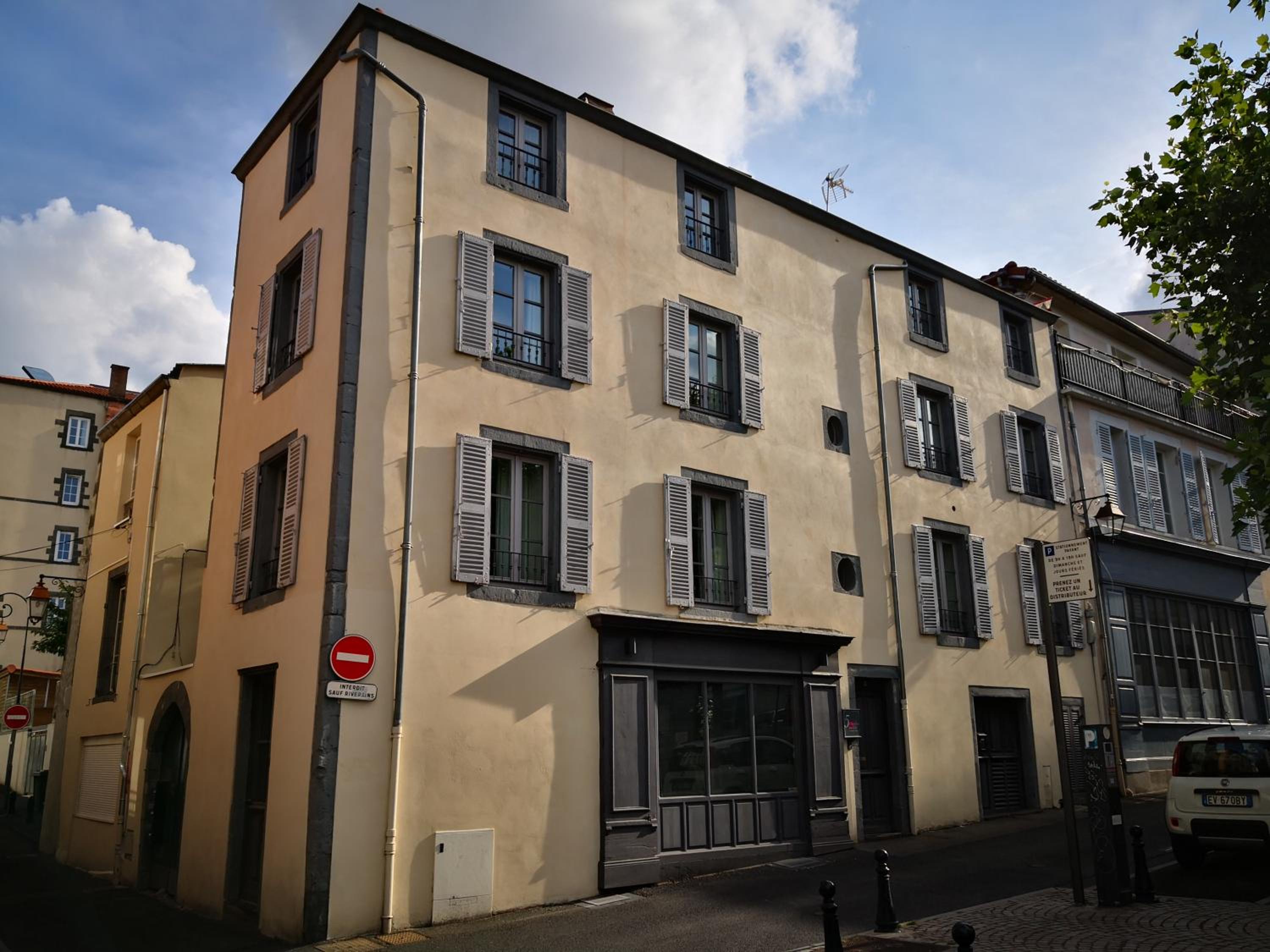 Photo 19