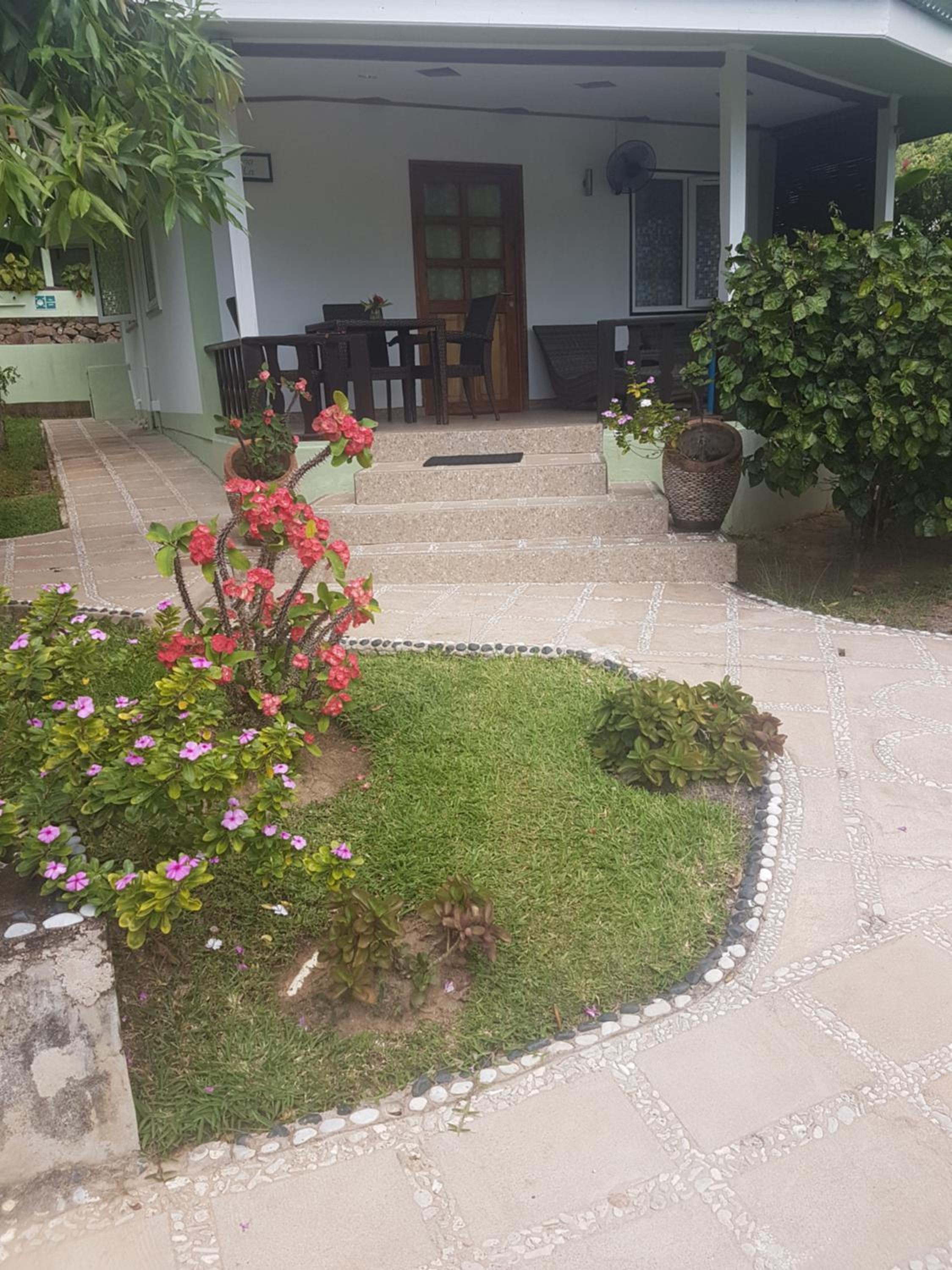 Sea View Lodge