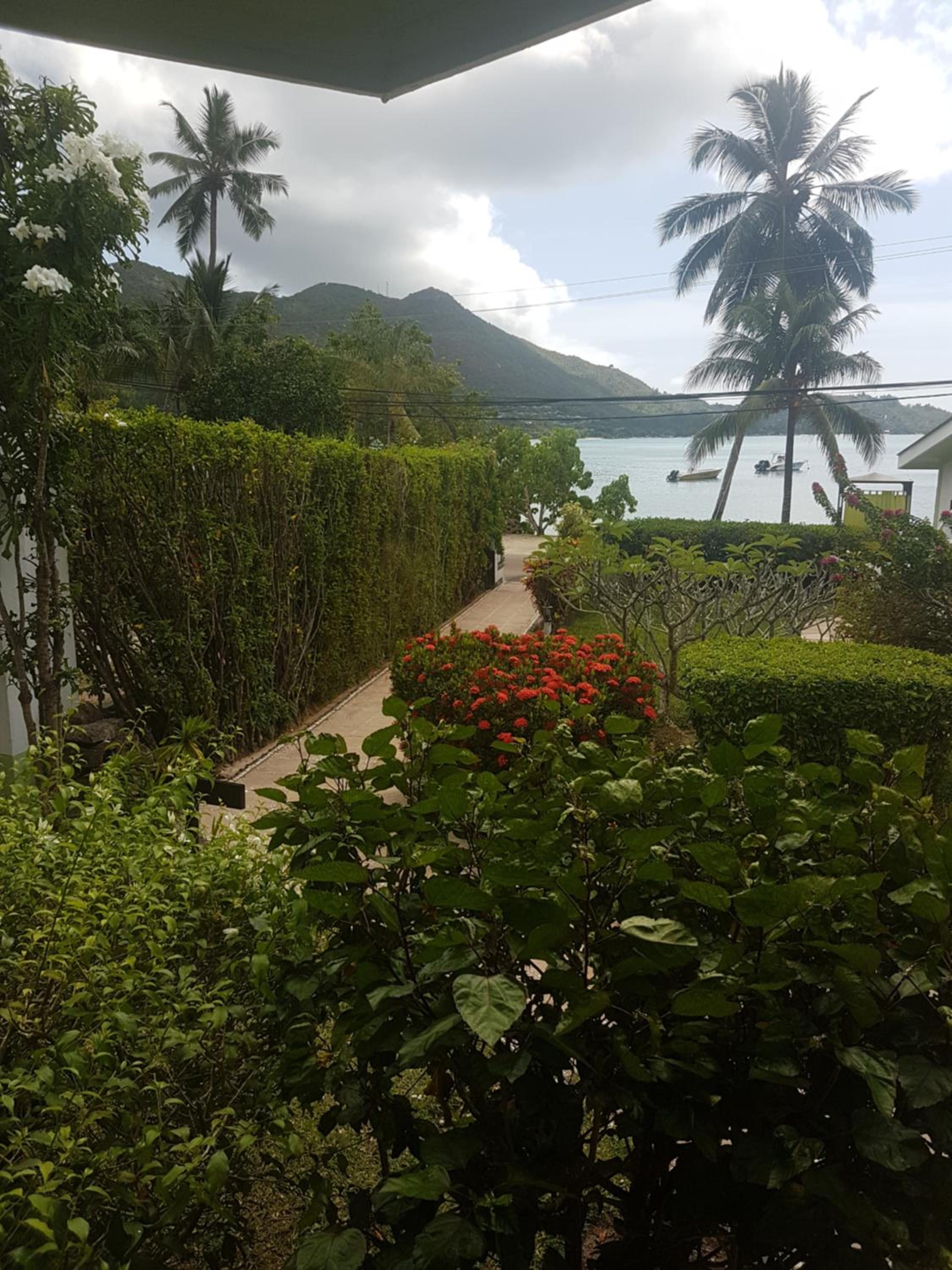 Sea View Lodge
