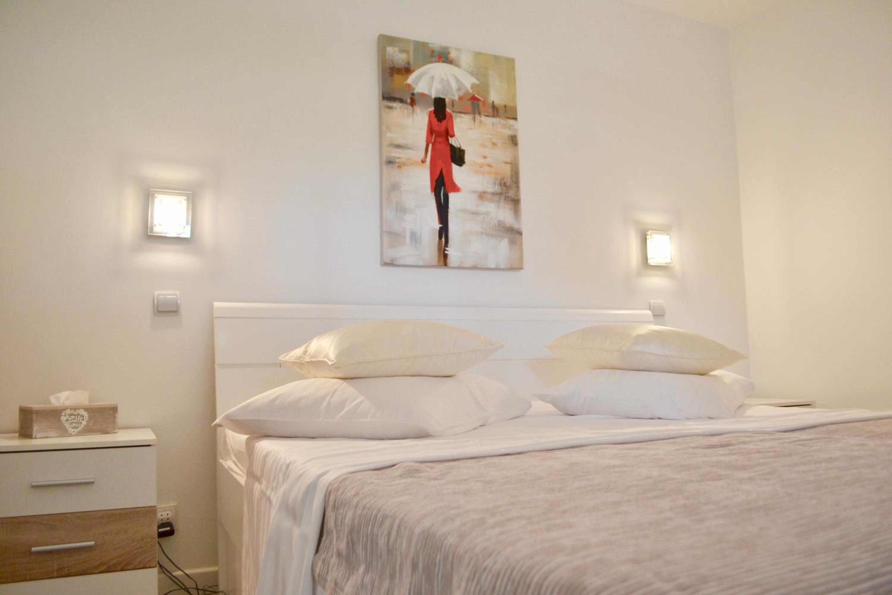 Apartmani Pax view 3