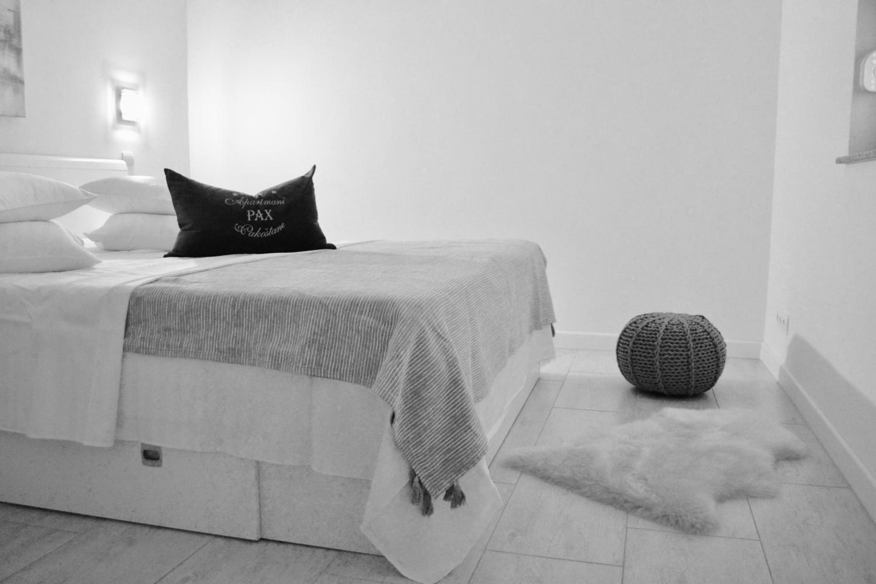 Apartmani Pax view 5