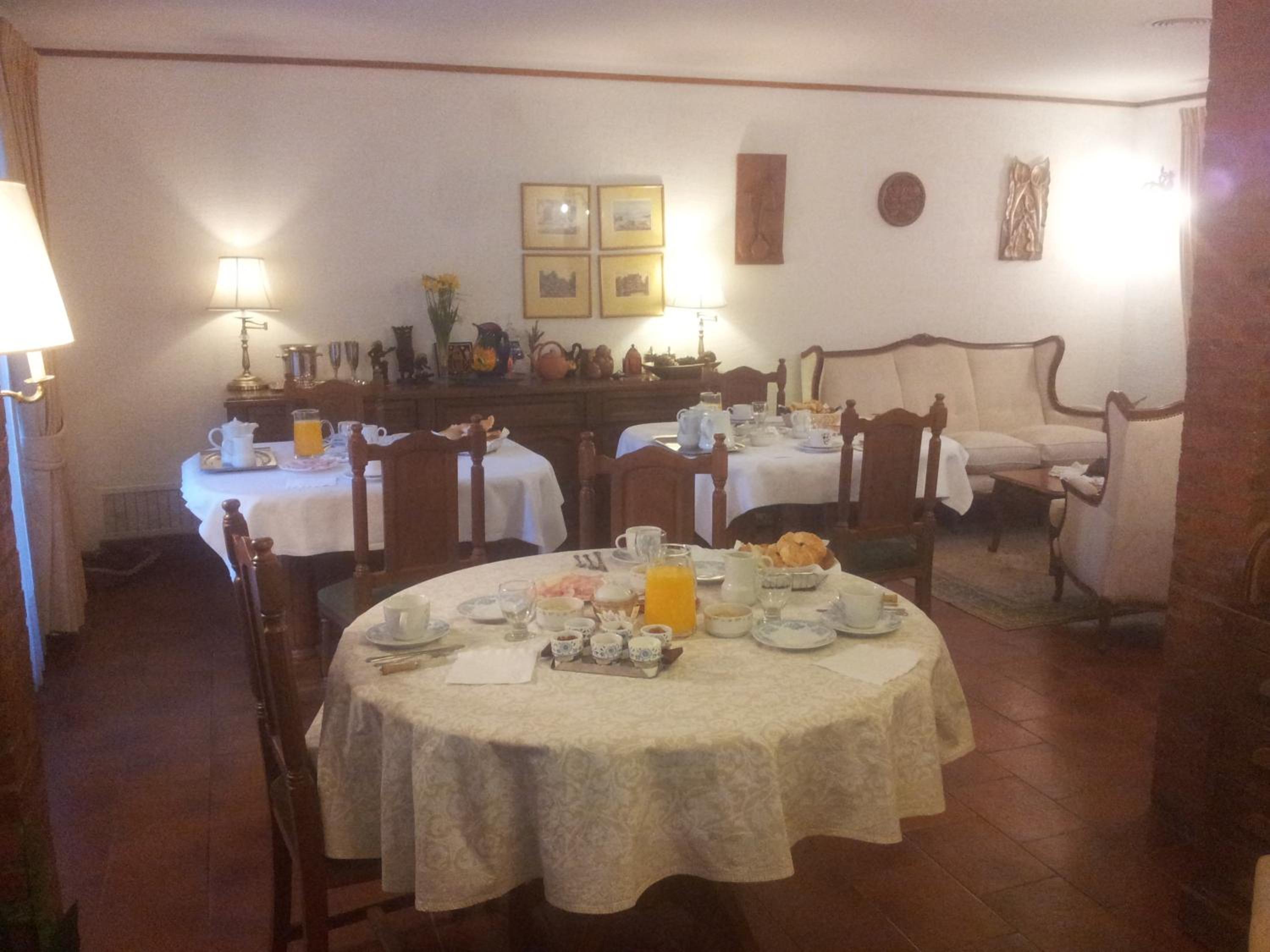 816 B&B