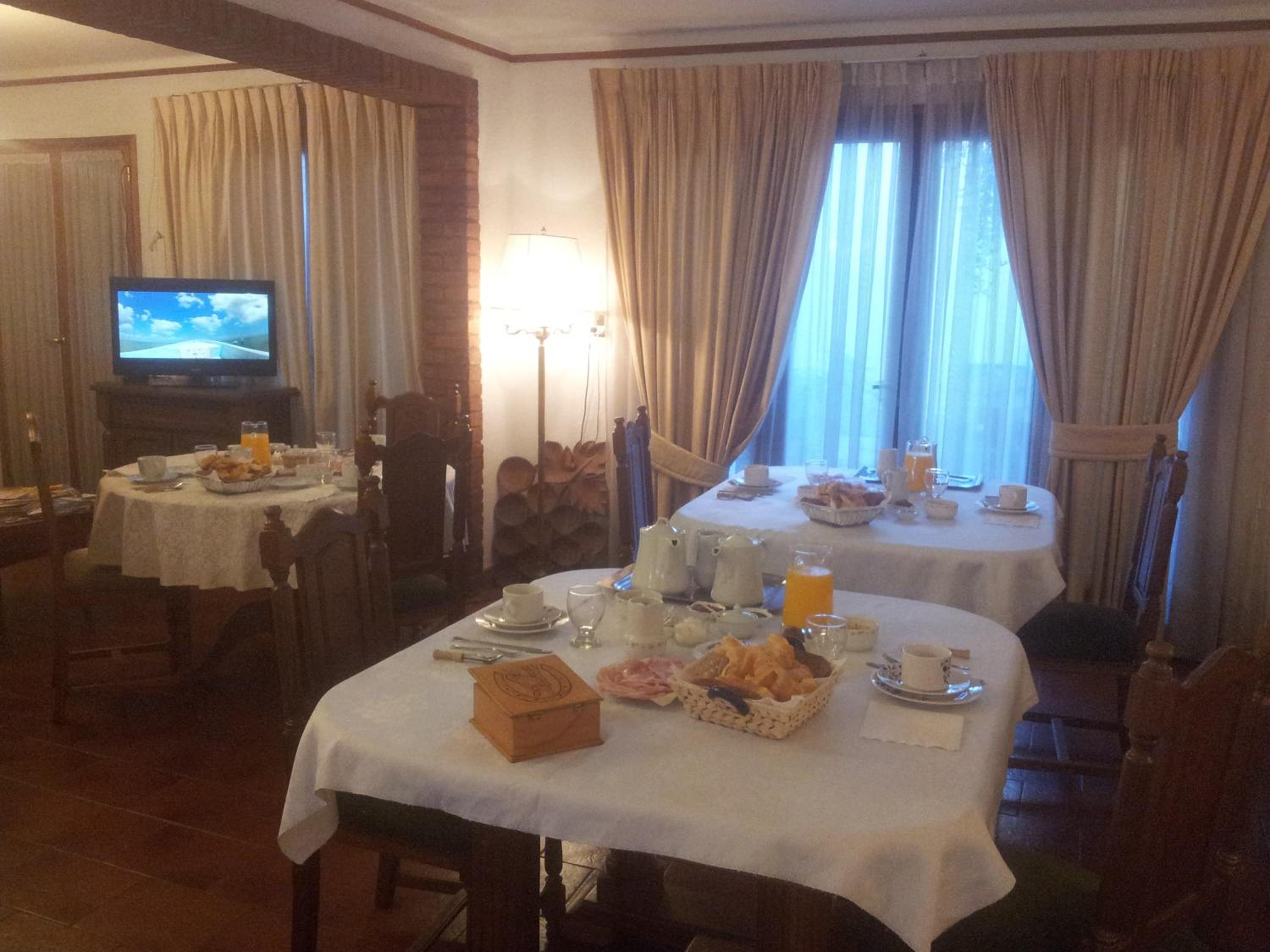 816 B&B
