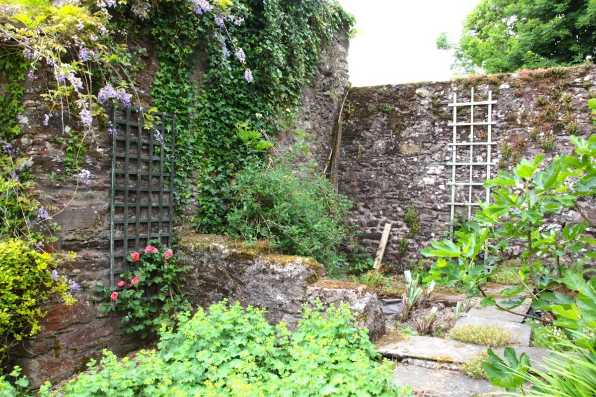 Willowhill House view 5