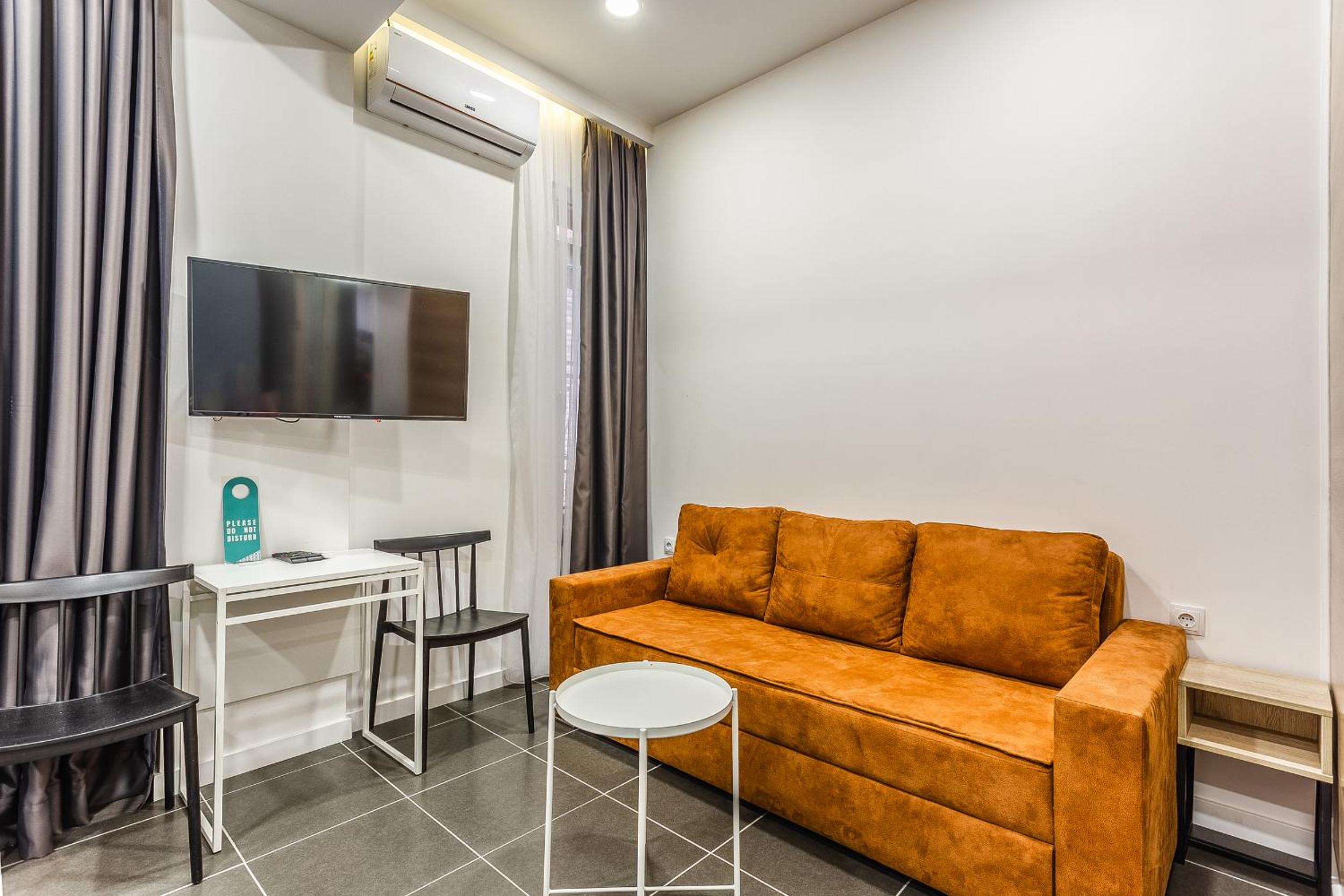 8 Rooms Apartotel On Meidan view 4
