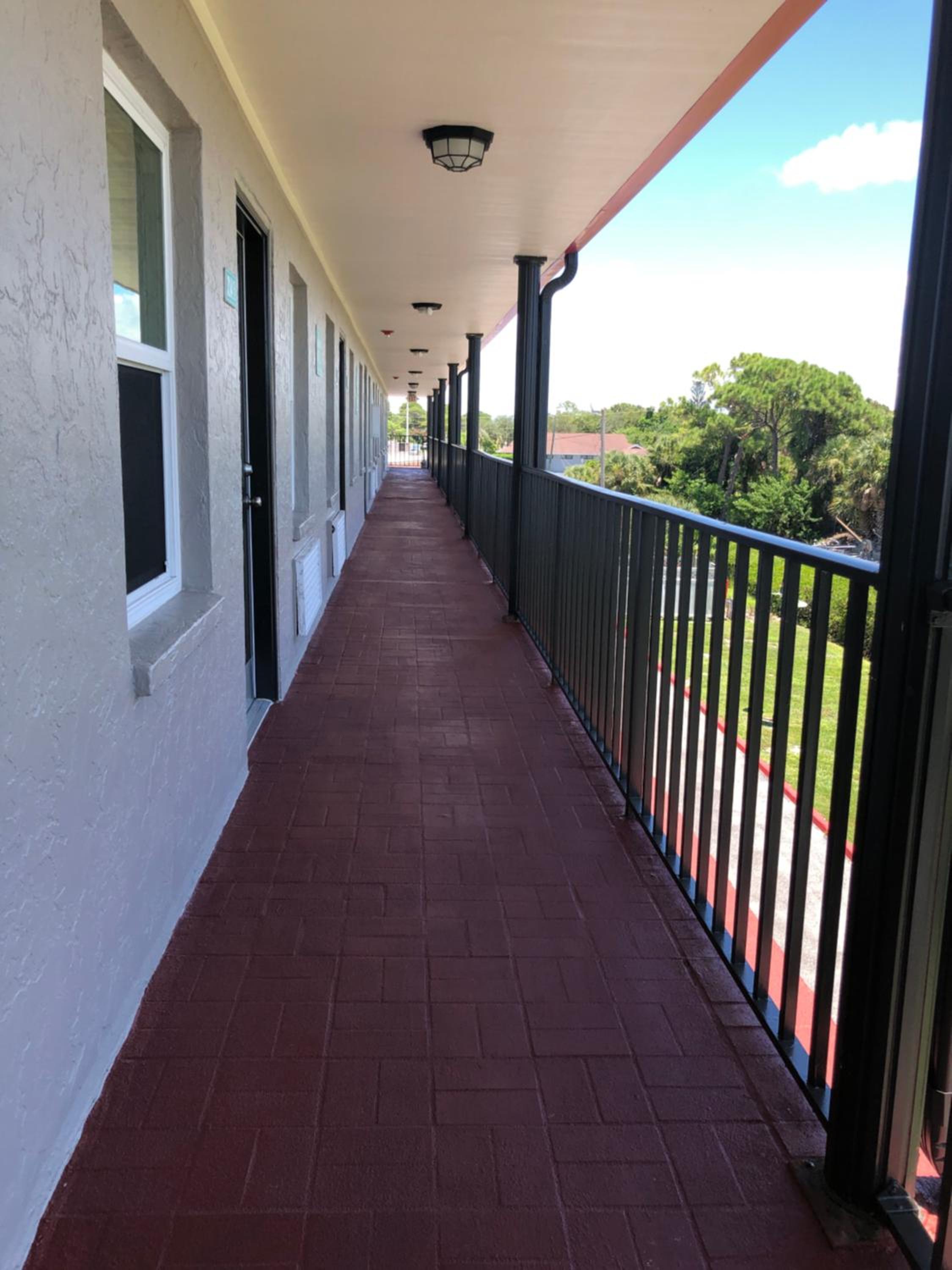 Sun Coast Inn