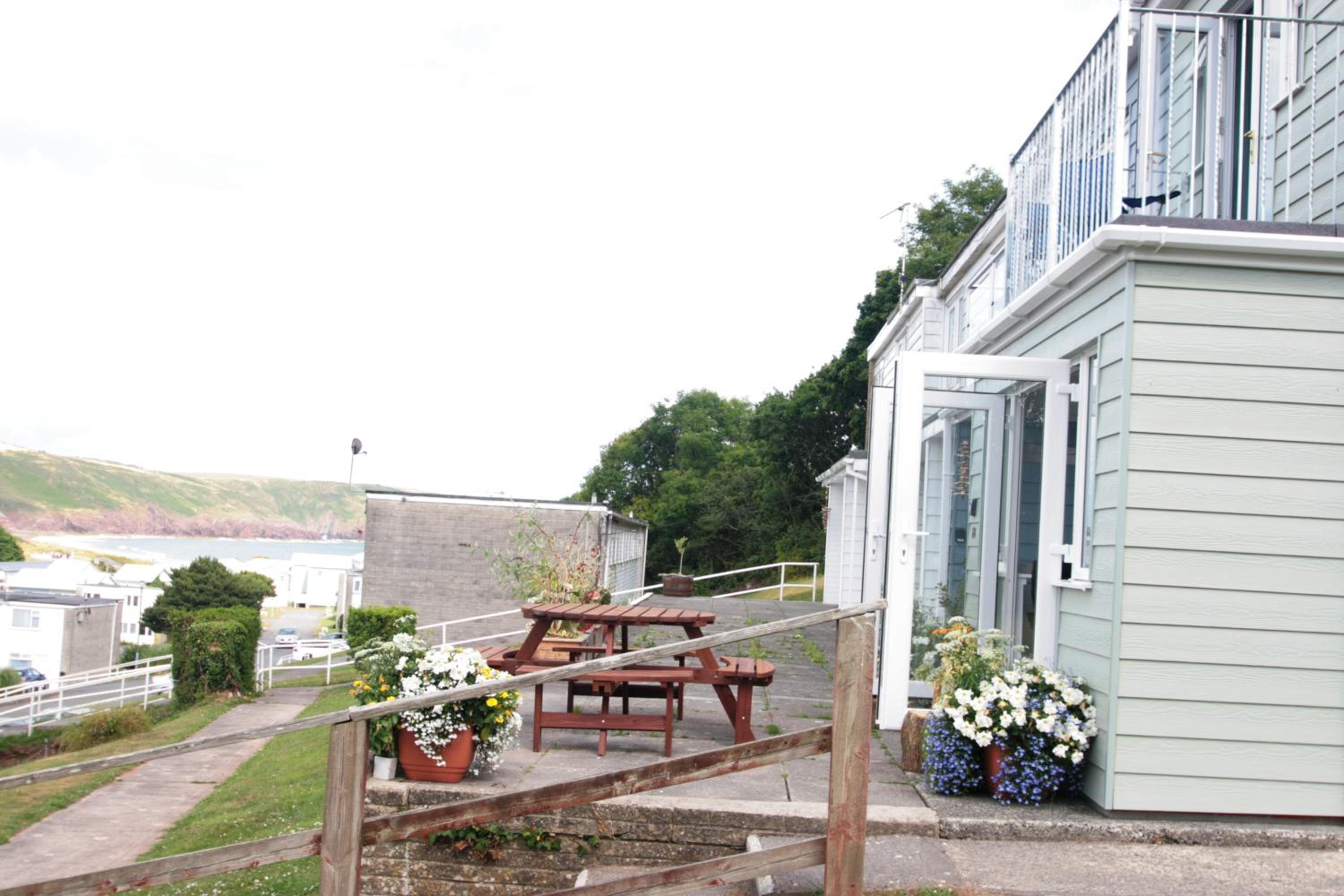Freshwater Bay Holiday Cottages