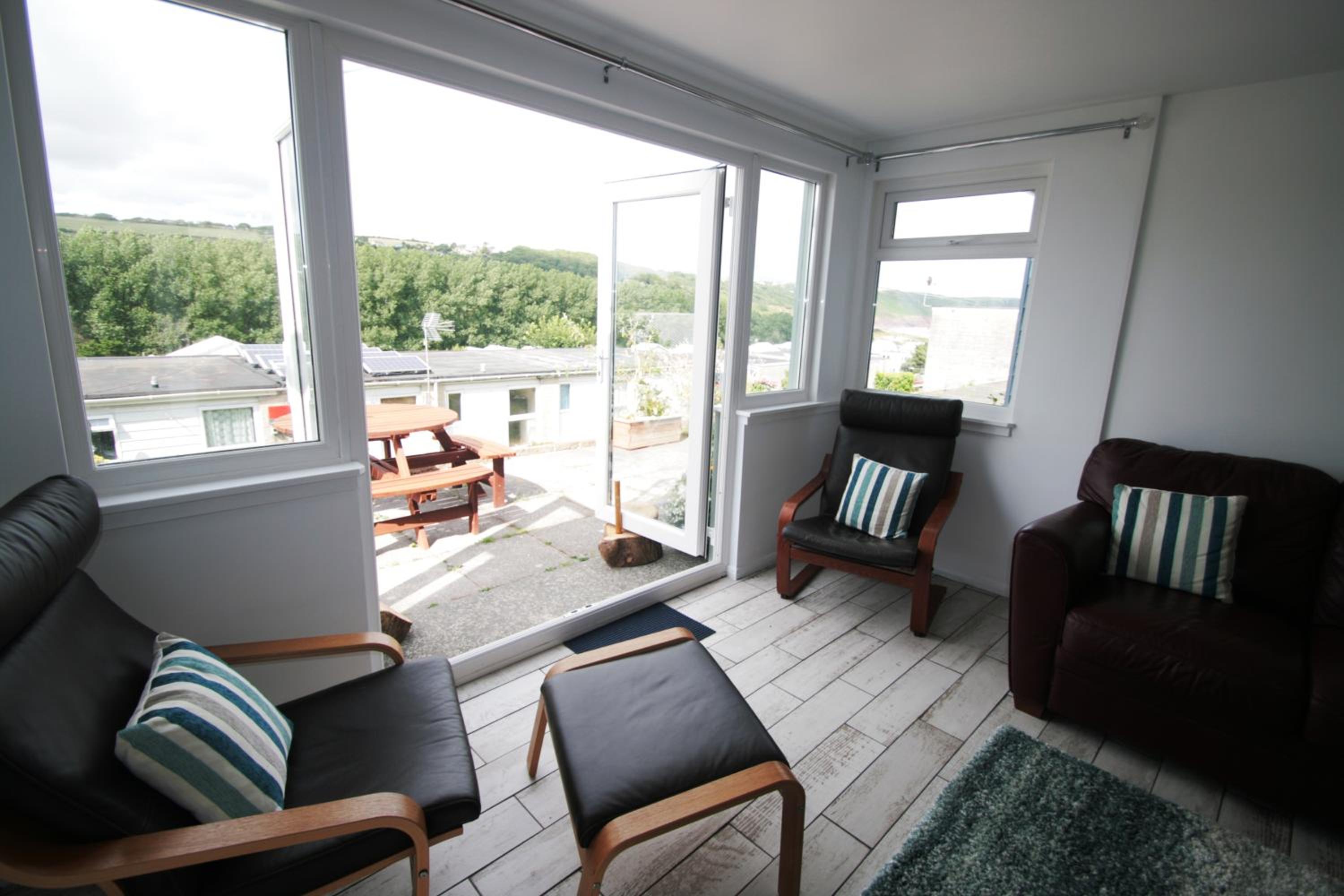 Freshwater Bay Holiday Cottages